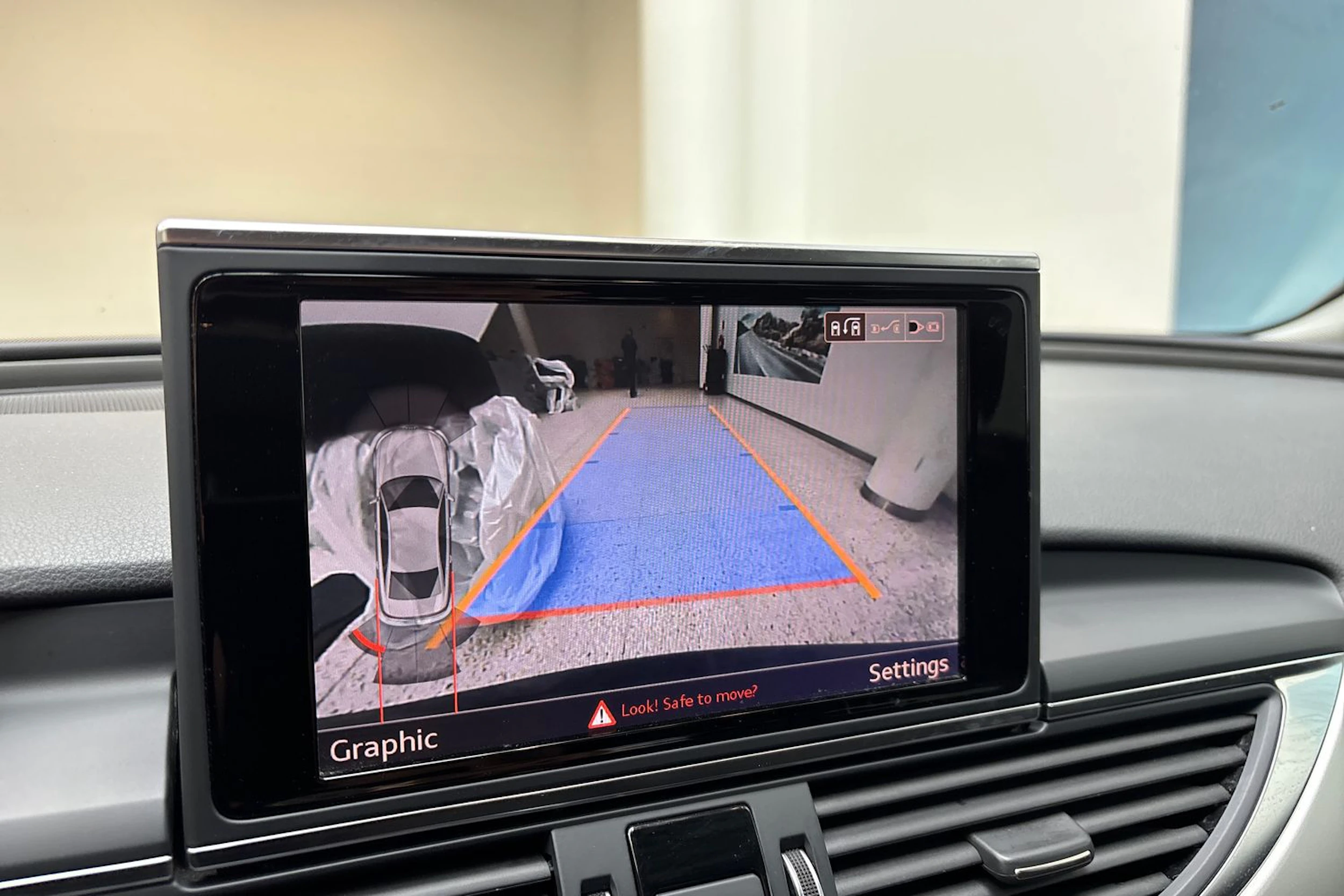 sininen Audi A6 2018 kuva 23.
