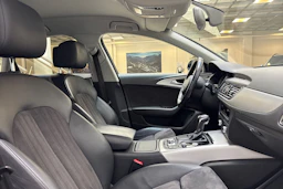 sininen Audi A6 2018 kuva 26.