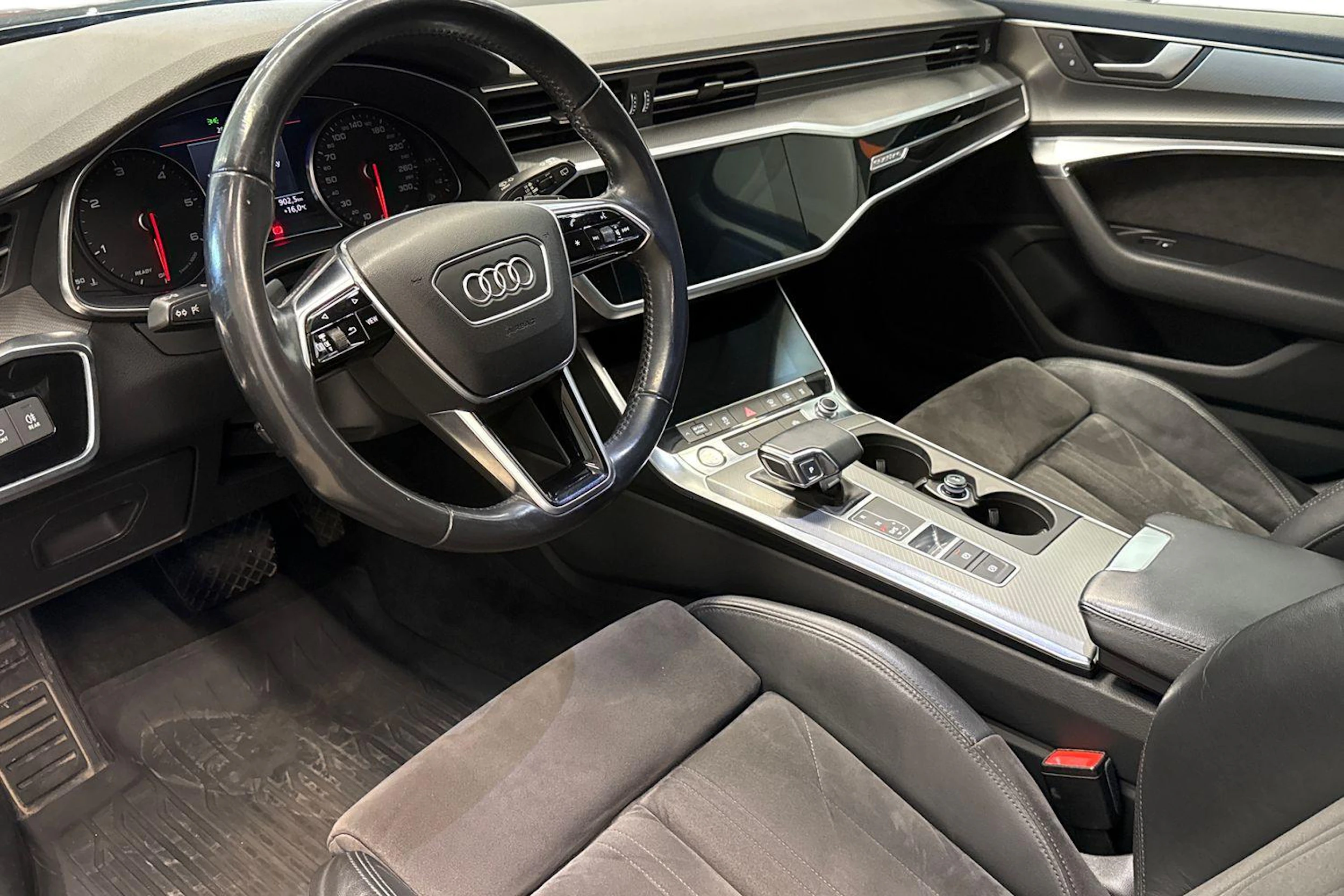 musta Audi A6 2019 kuva 8.