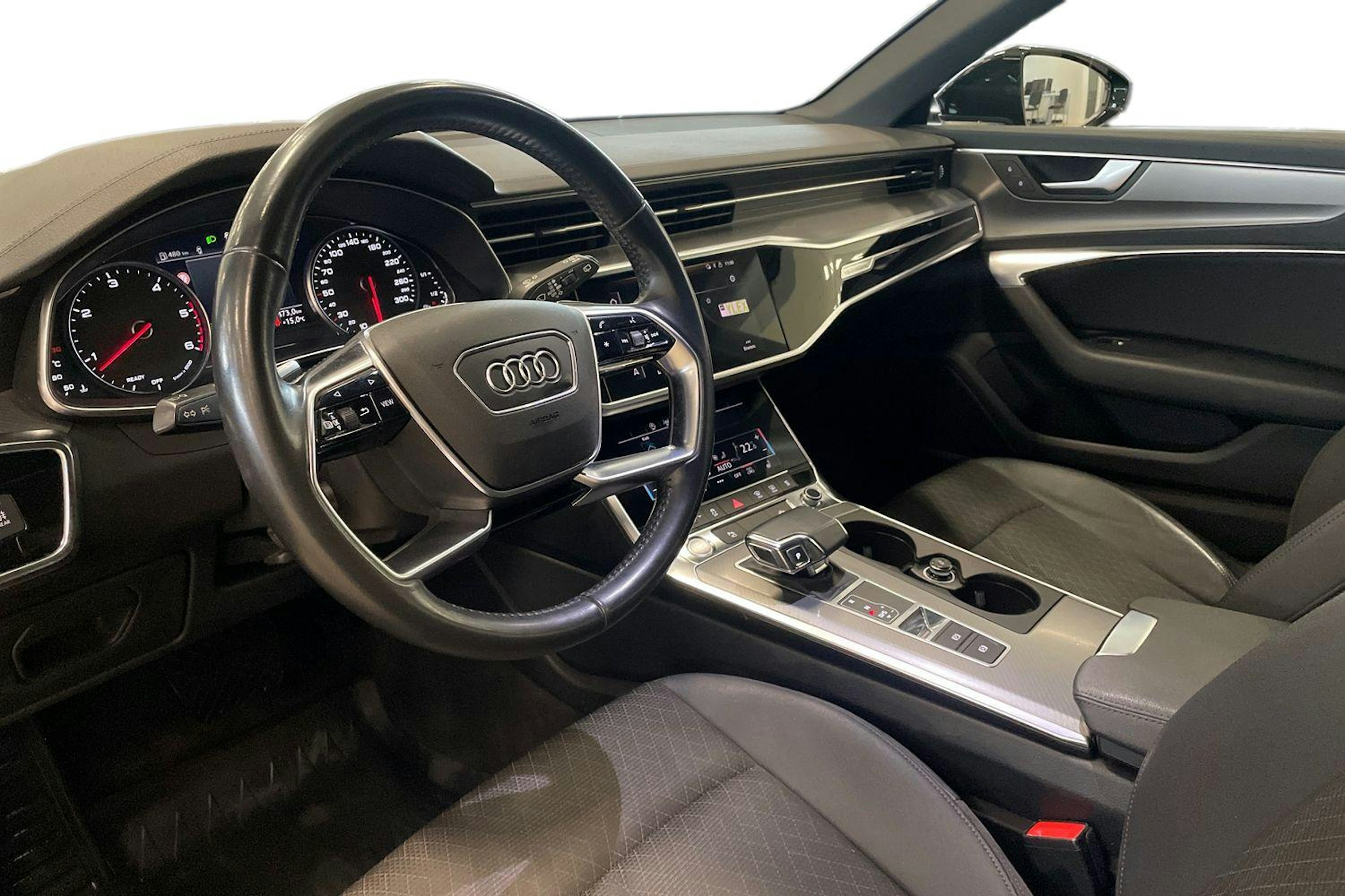 harmaa Audi A6 2018 kuva 7.