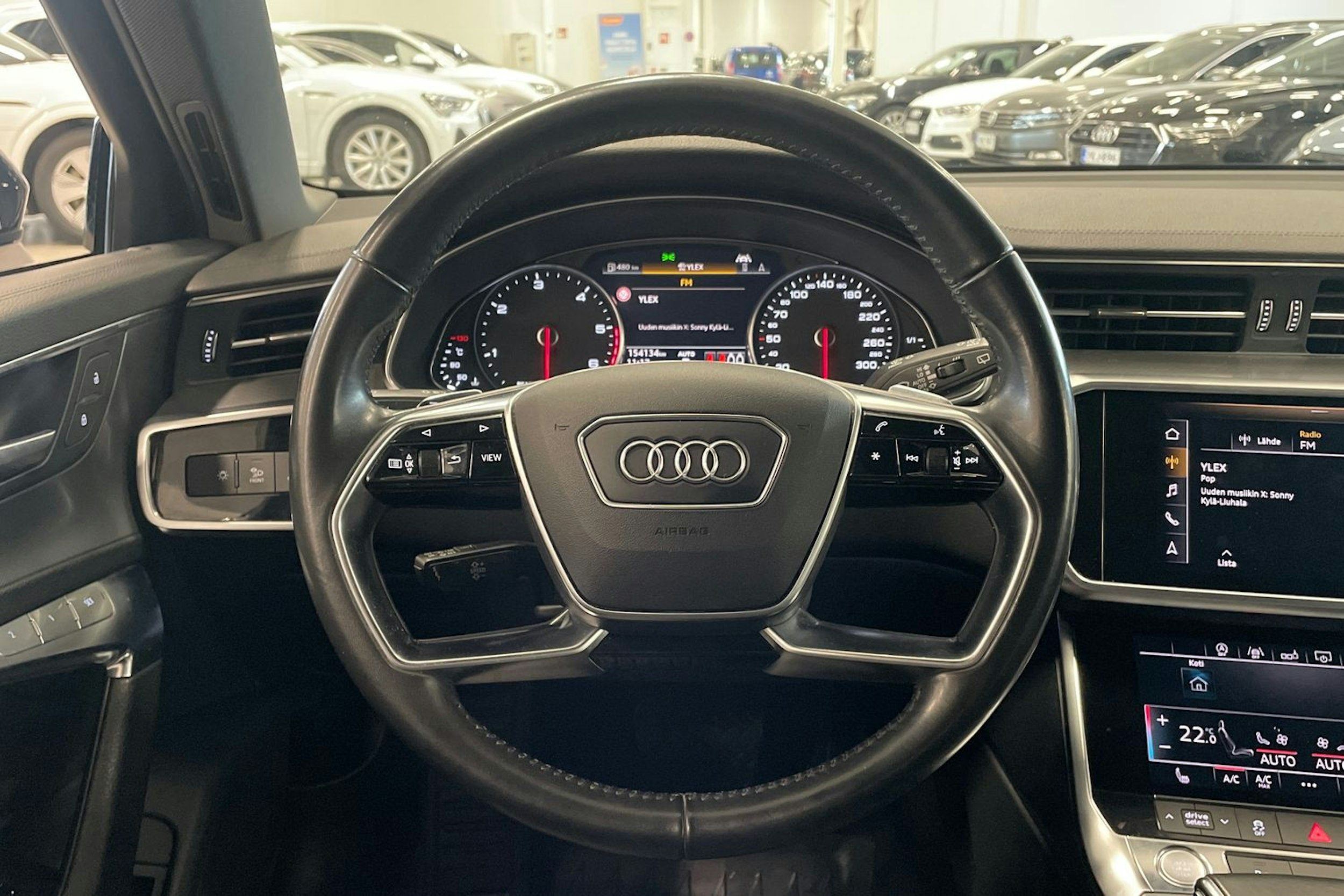 harmaa Audi A6 2018 kuva 16.