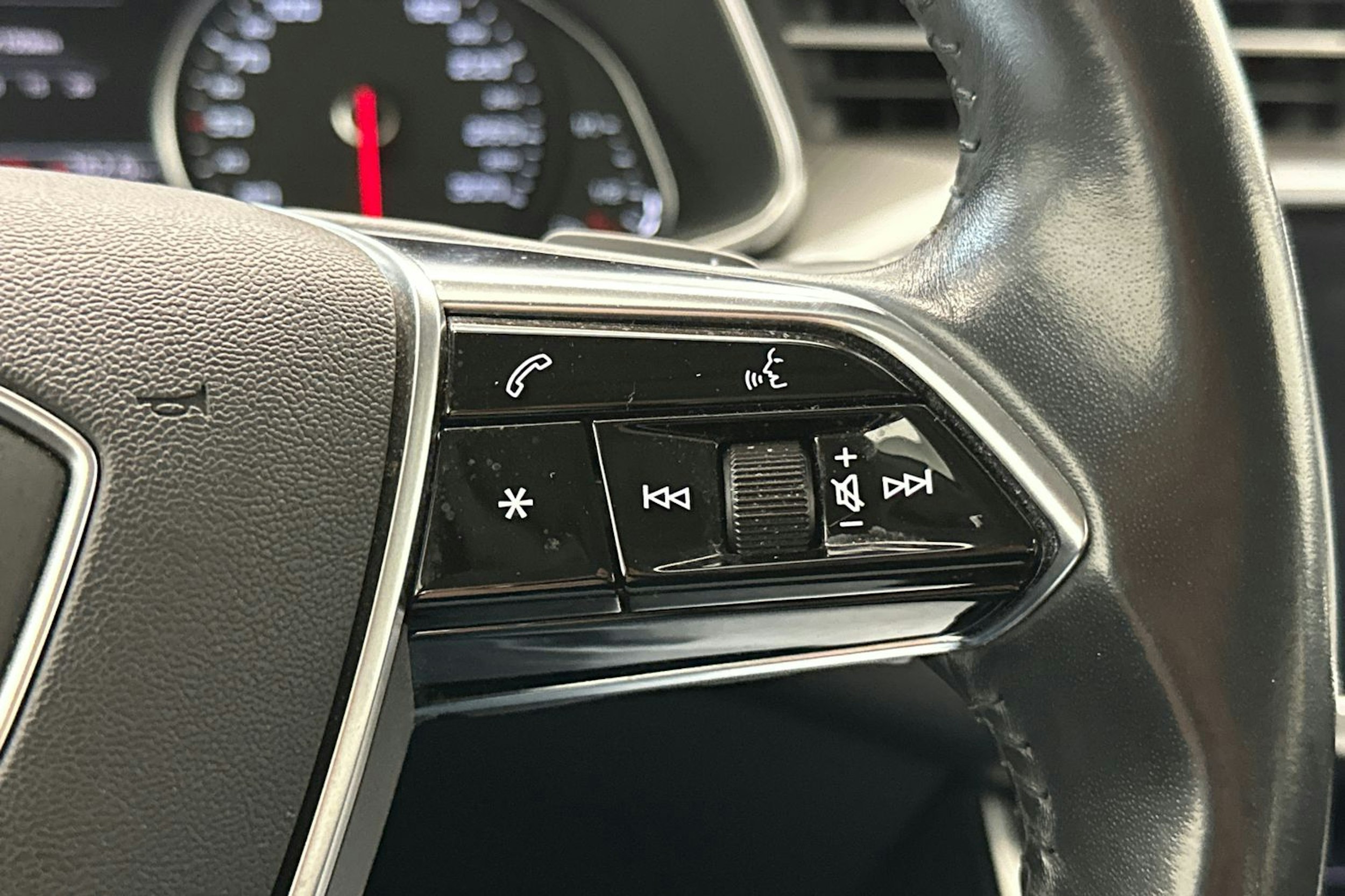 Valkoinen Audi A6 2019 kuva 15.