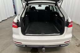 Valkoinen Audi A6 2019 kuva 24.