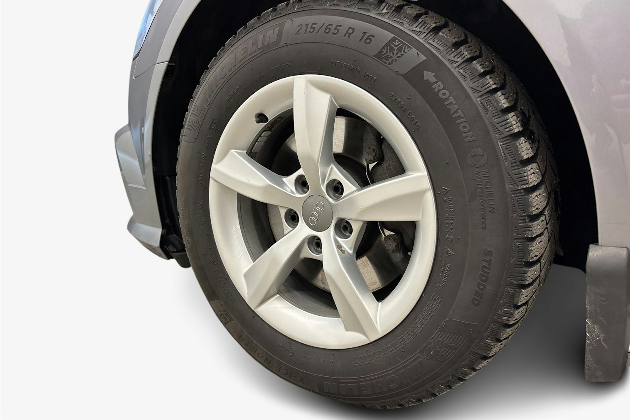 harmaa Audi A6 2018 kuva 9.