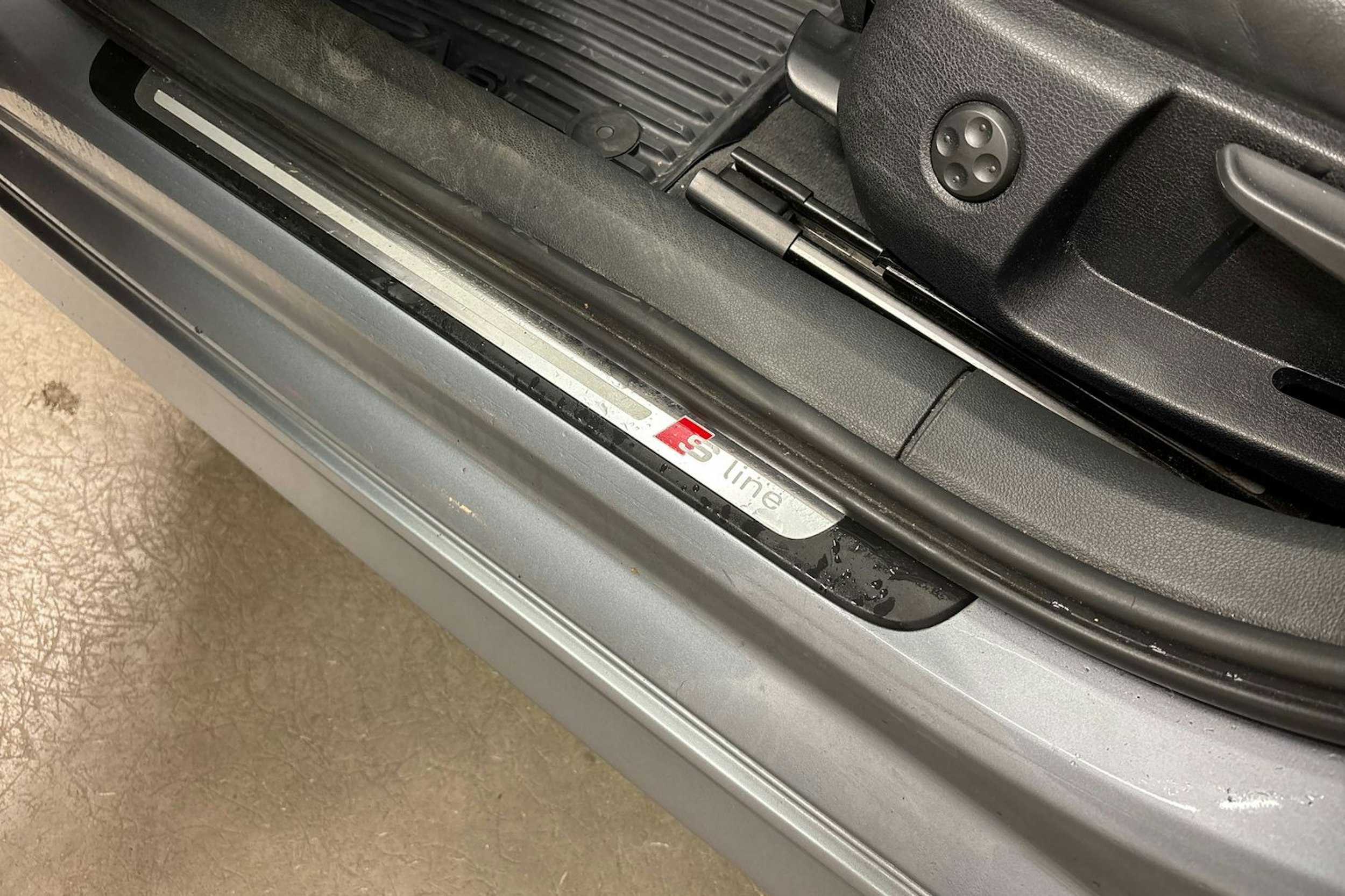 harmaa Audi A6 2018 kuva 26.