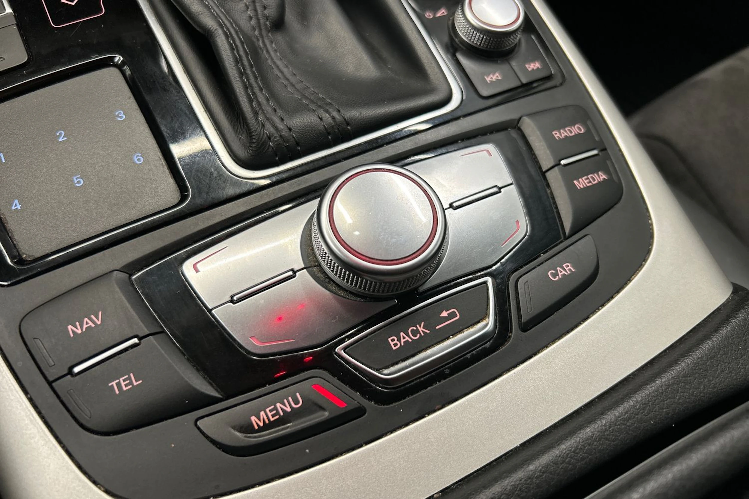 musta Audi A6 2018 kuva 30.
