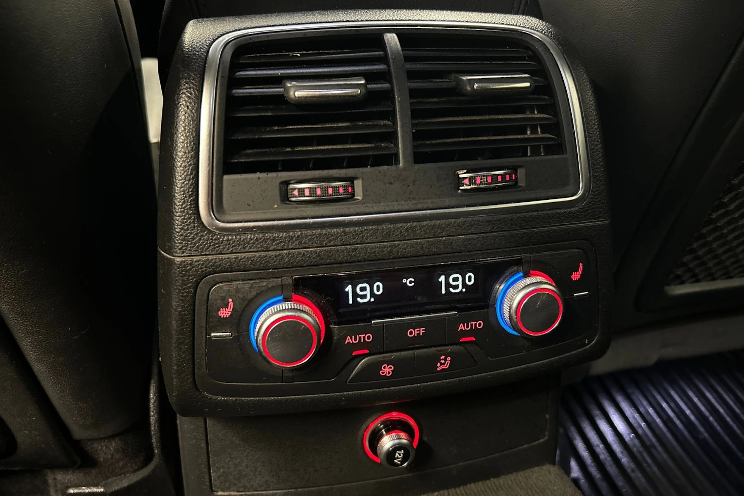 musta Audi A6 2018 kuva 32.