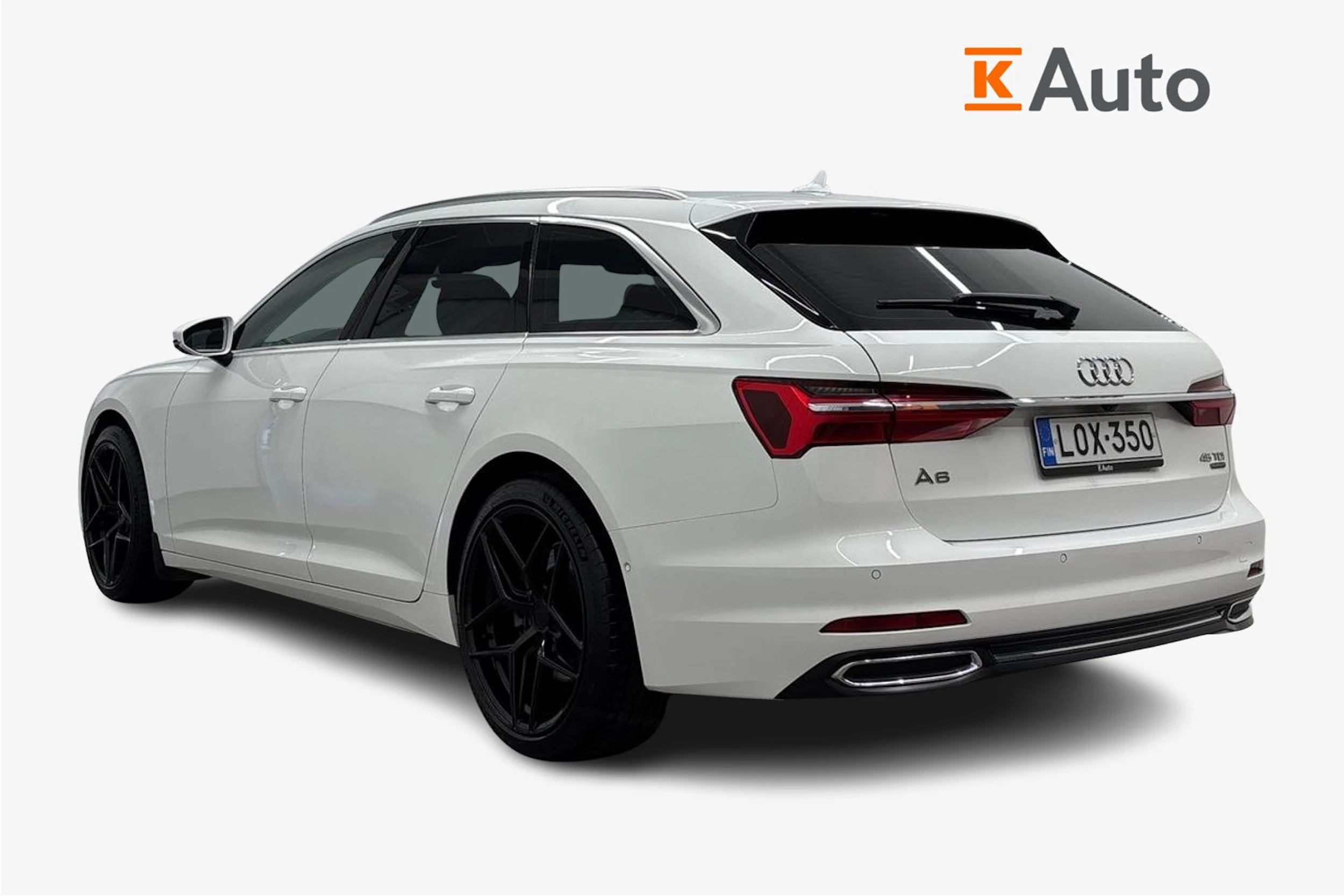 valkoinen Audi A6 2019 kuva 2.