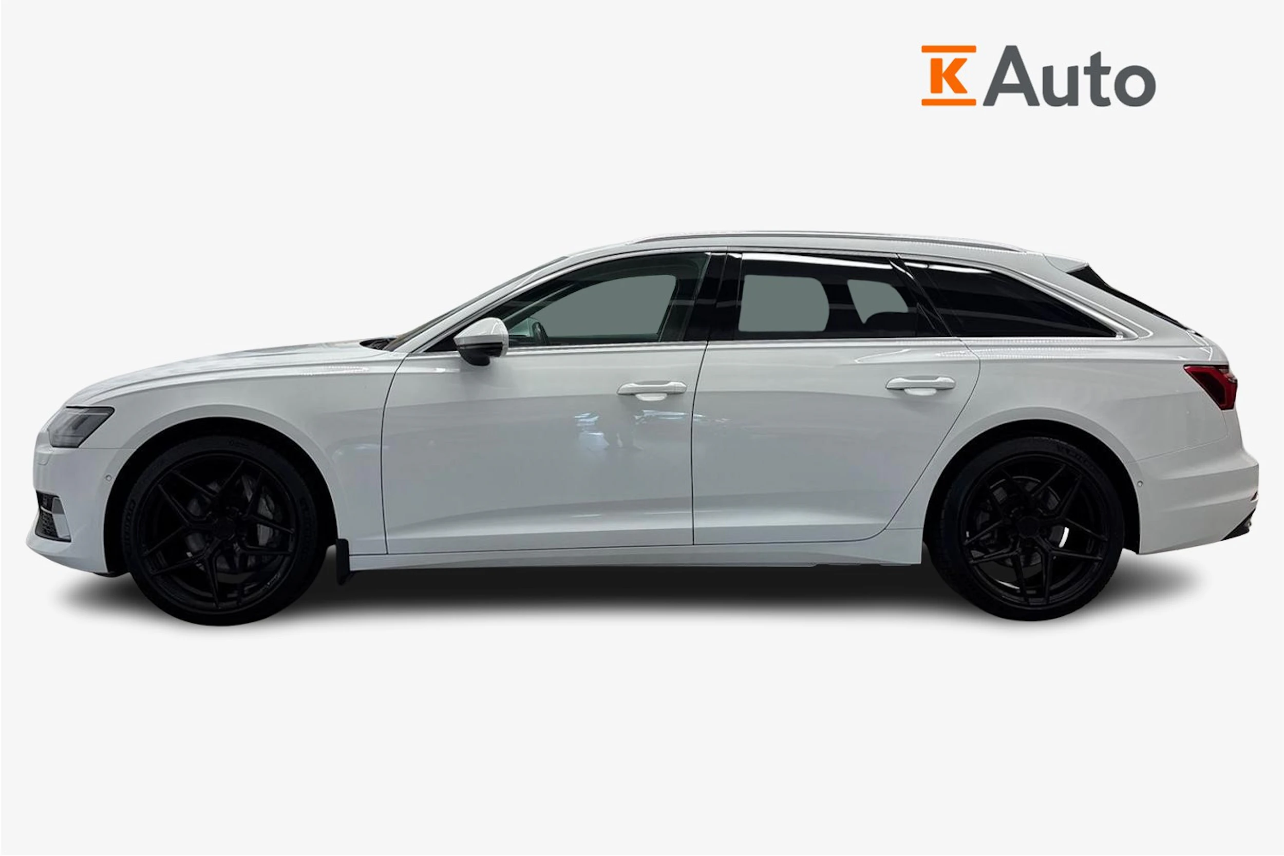 valkoinen Audi A6 2019 kuva 5.