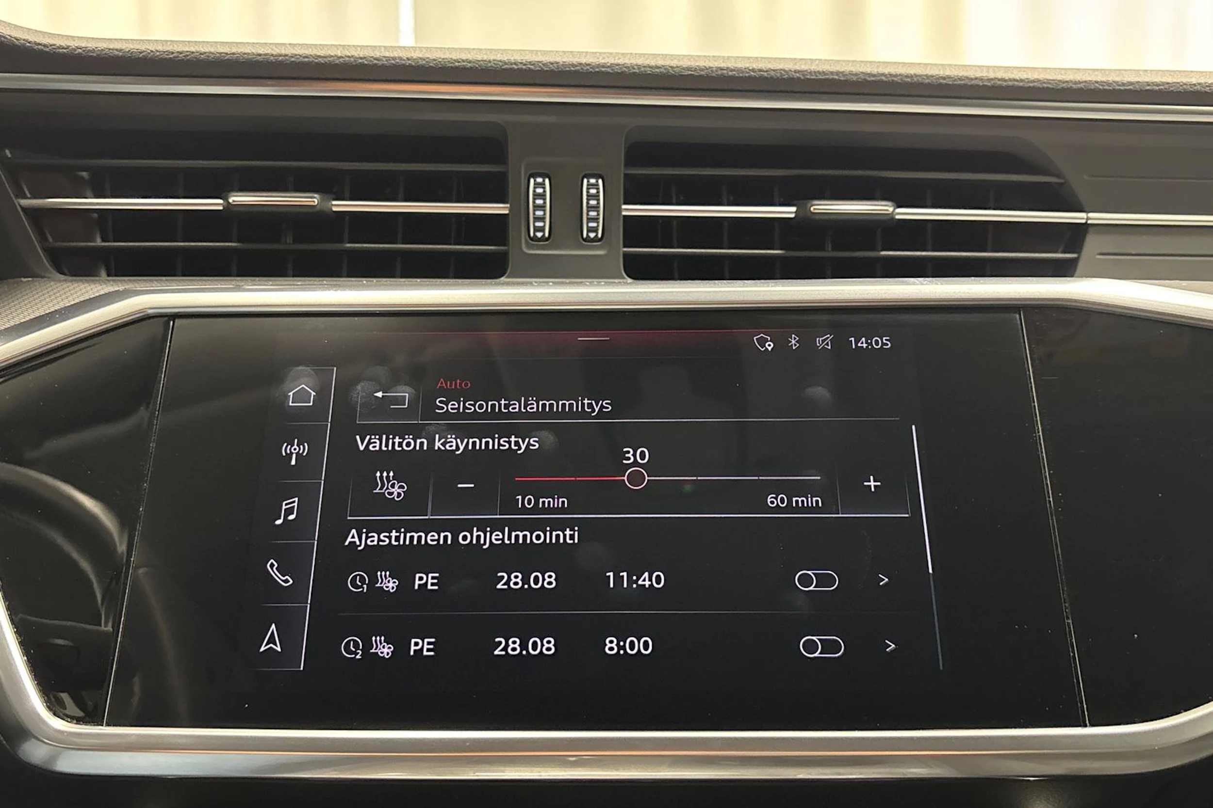 valkoinen Audi A6 2019 kuva 22.