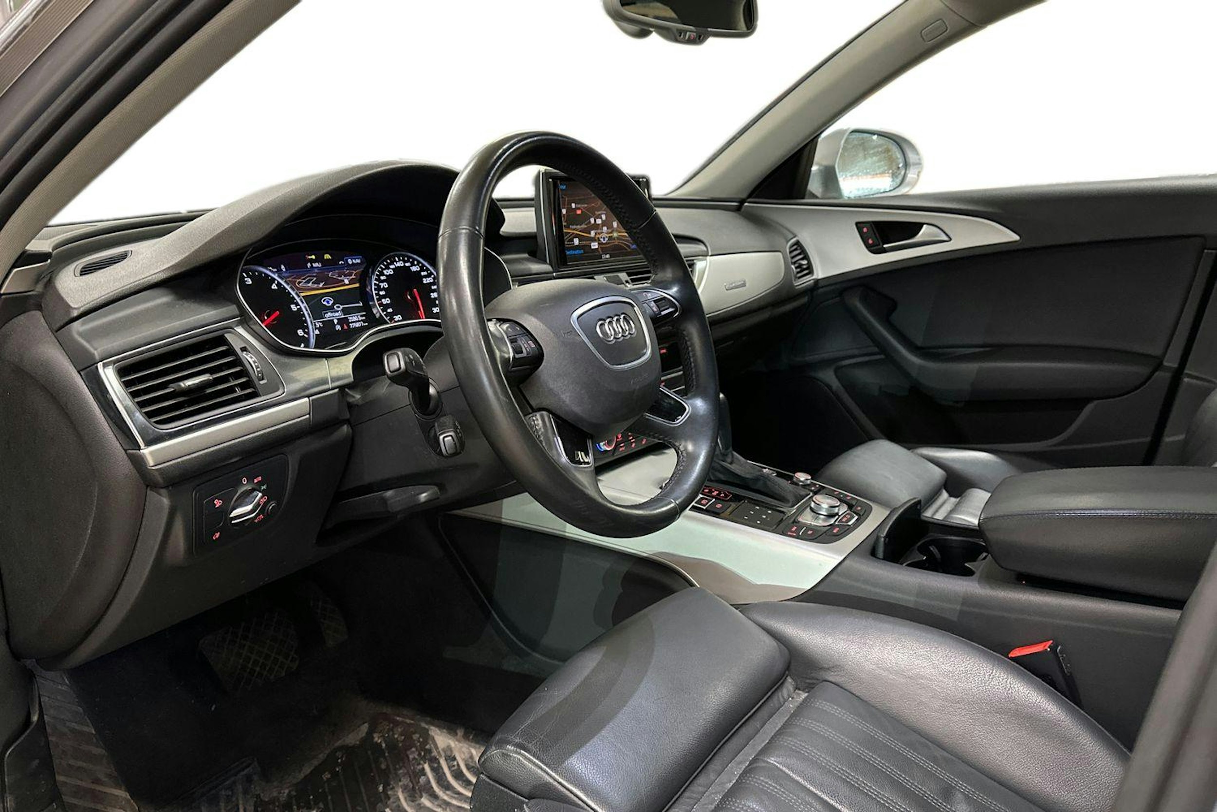 harmaa Audi A6 2018 kuva 3.