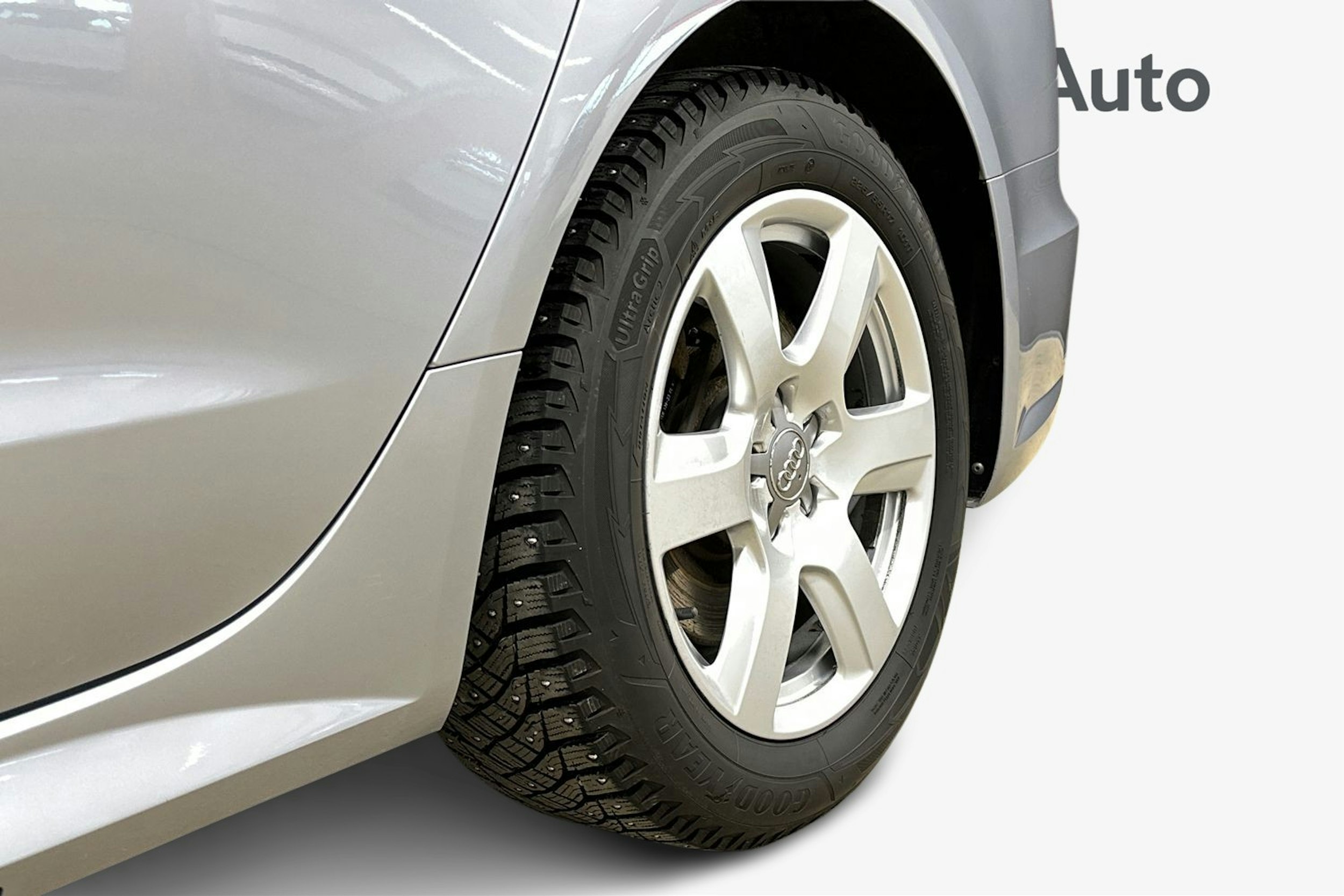 harmaa Audi A6 2018 kuva 11.