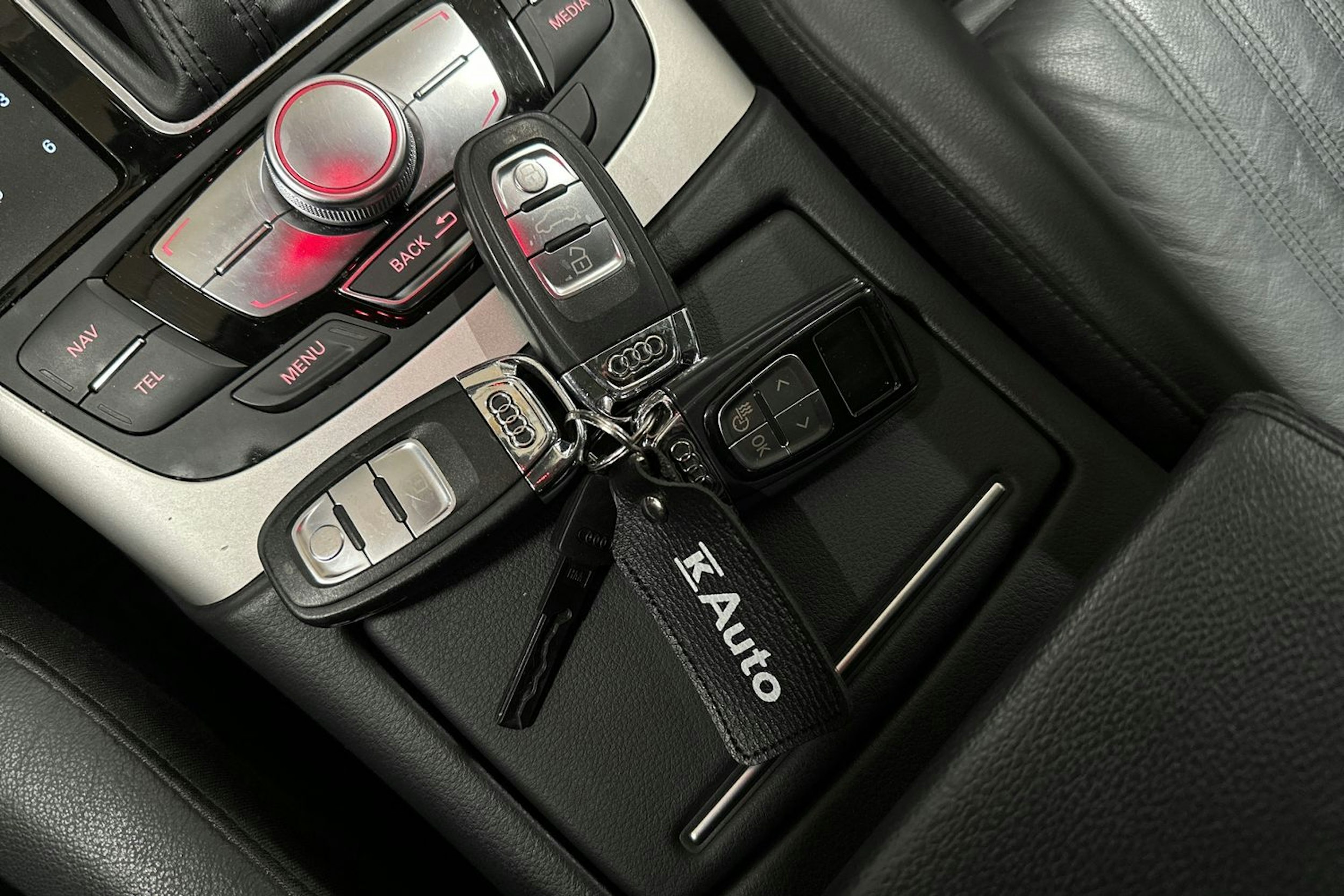 harmaa Audi A6 2018 kuva 24.