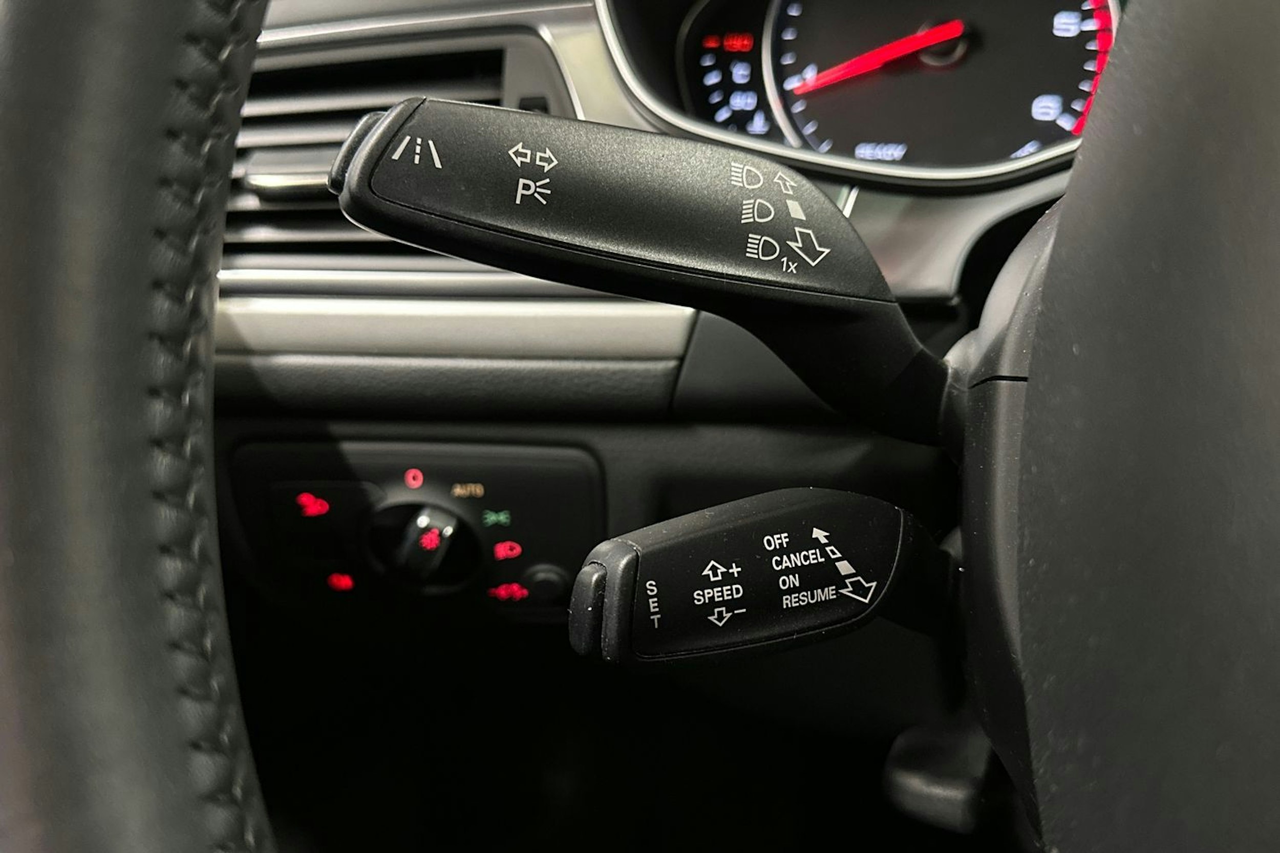 harmaa Audi A6 2018 kuva 26.