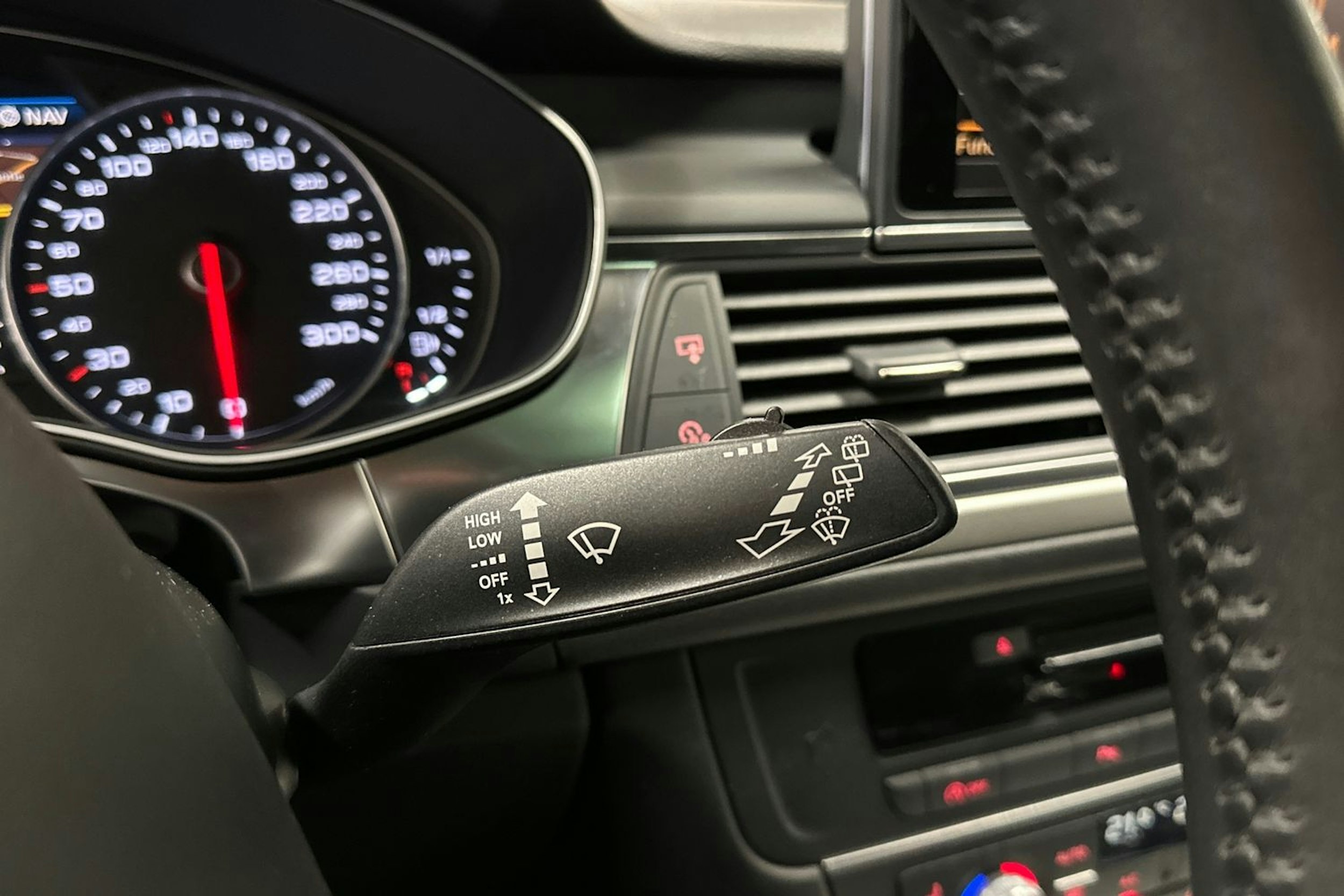 harmaa Audi A6 2018 kuva 27.