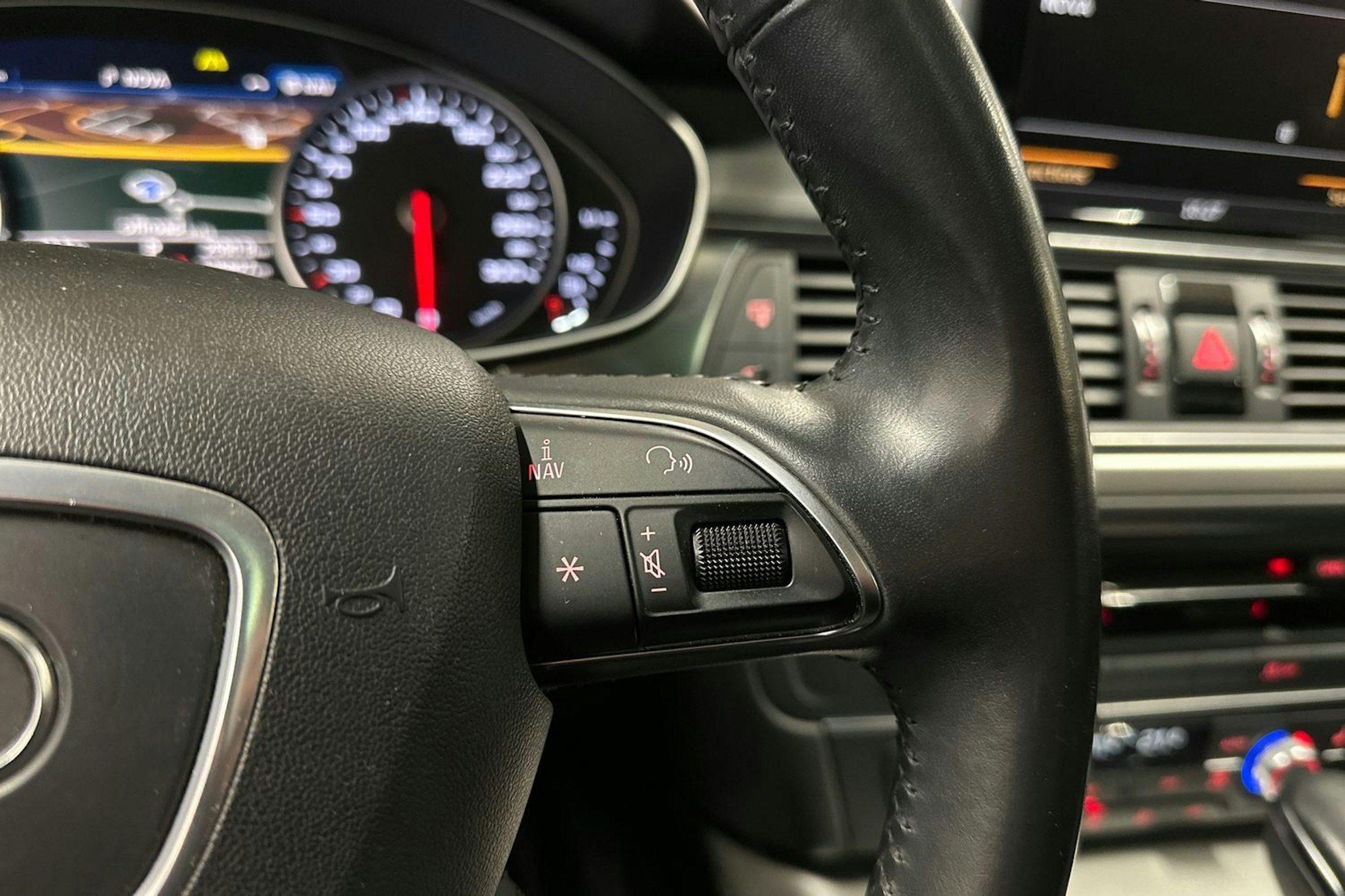 harmaa Audi A6 2018 kuva 29.