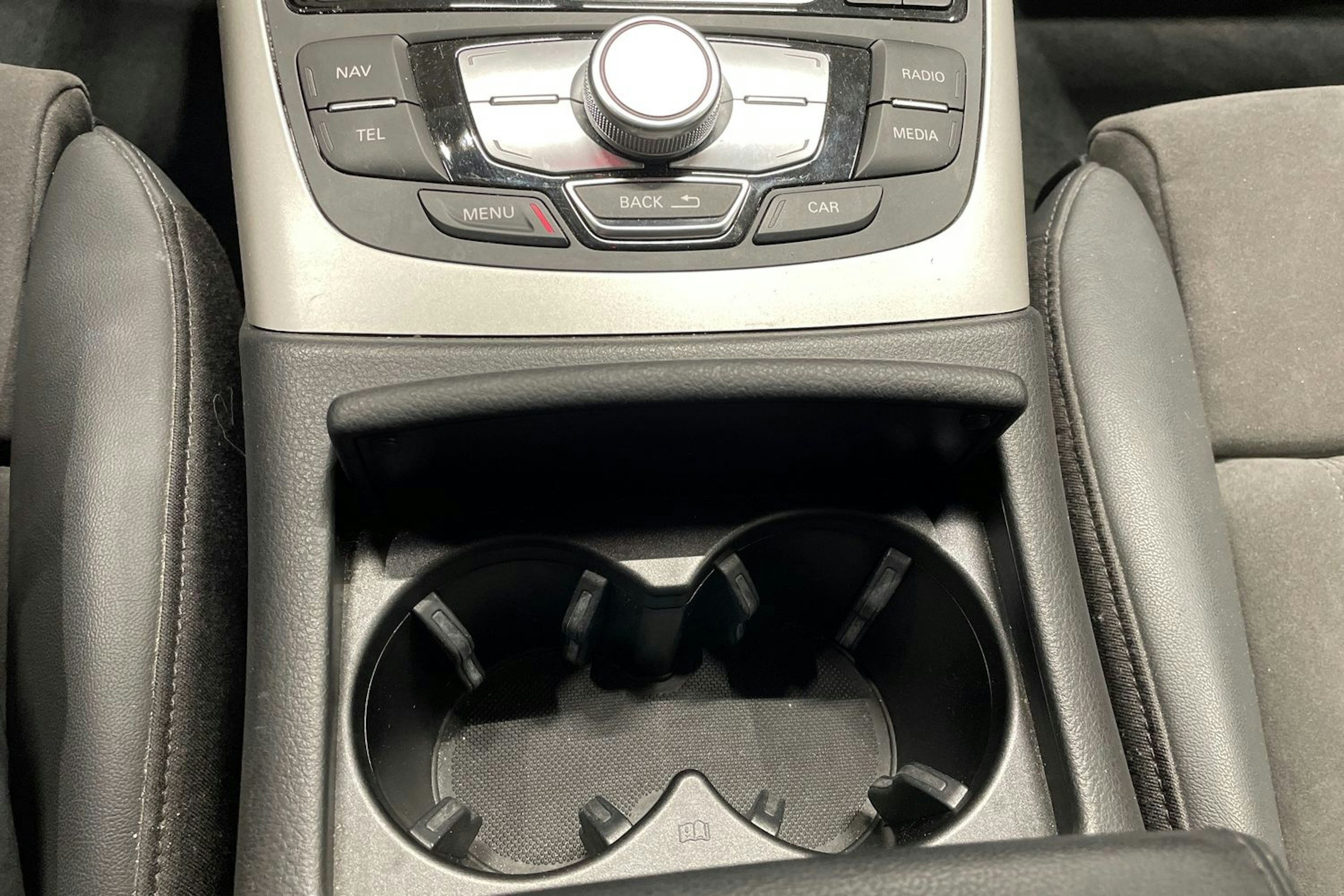 hopea Audi A6 2018 kuva 20.