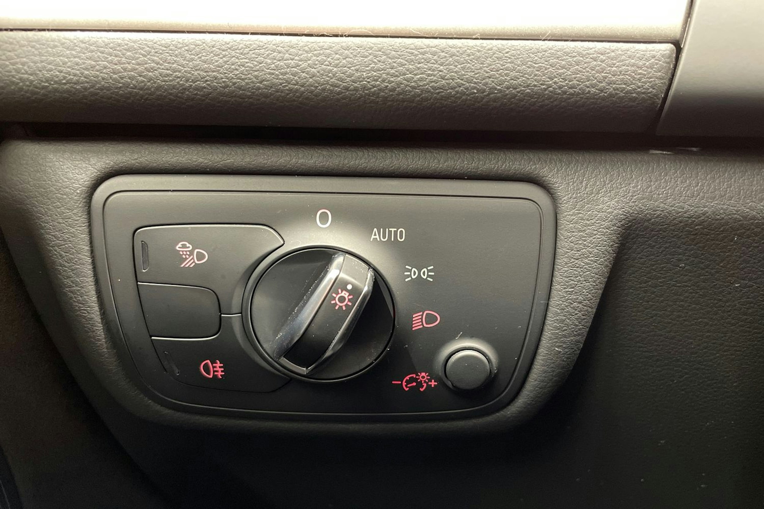 hopea Audi A6 2018 kuva 21.