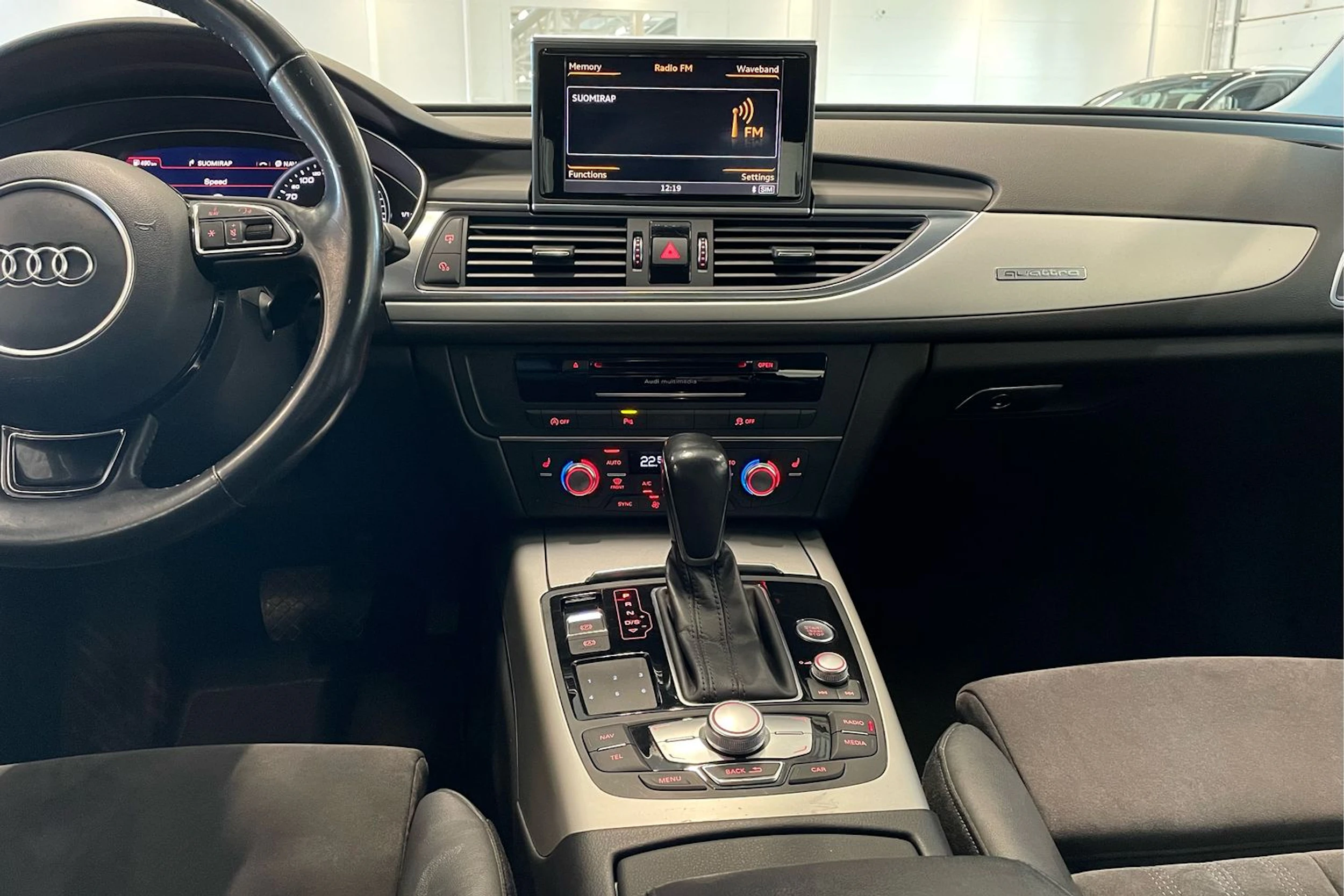 harmaa Audi A6 2018 kuva 19.