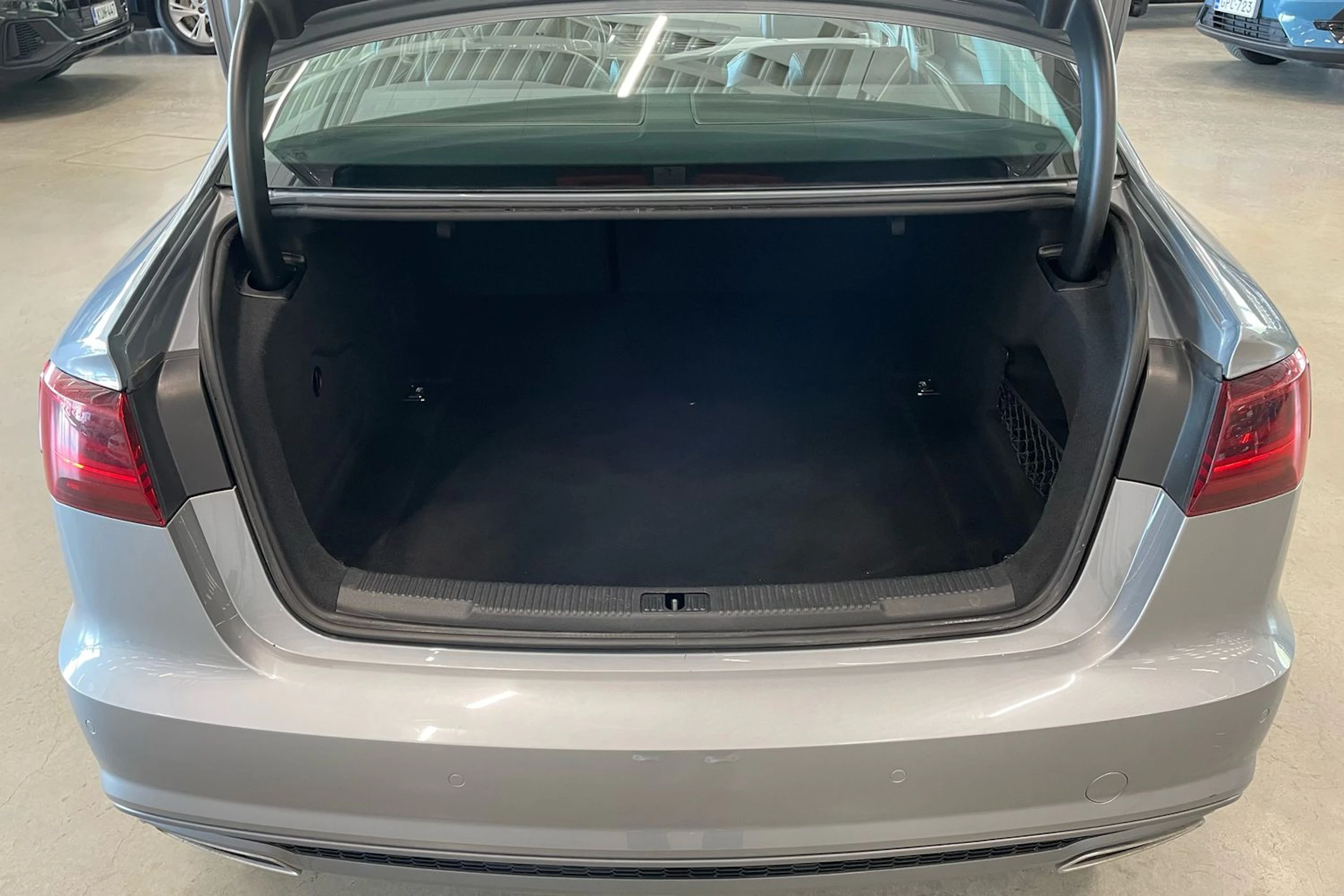 harmaa Audi A6 2018 kuva 33.