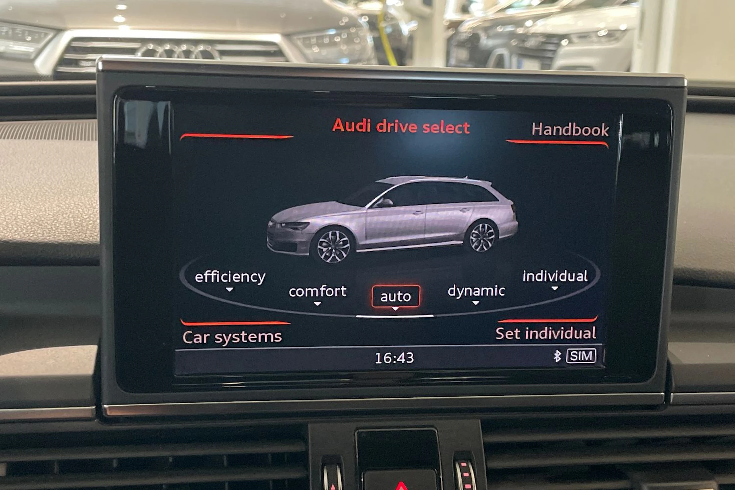 met. musta Audi A6 2018 kuva 14.