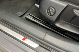 Hopea Audi A6 2018 kuva 17.