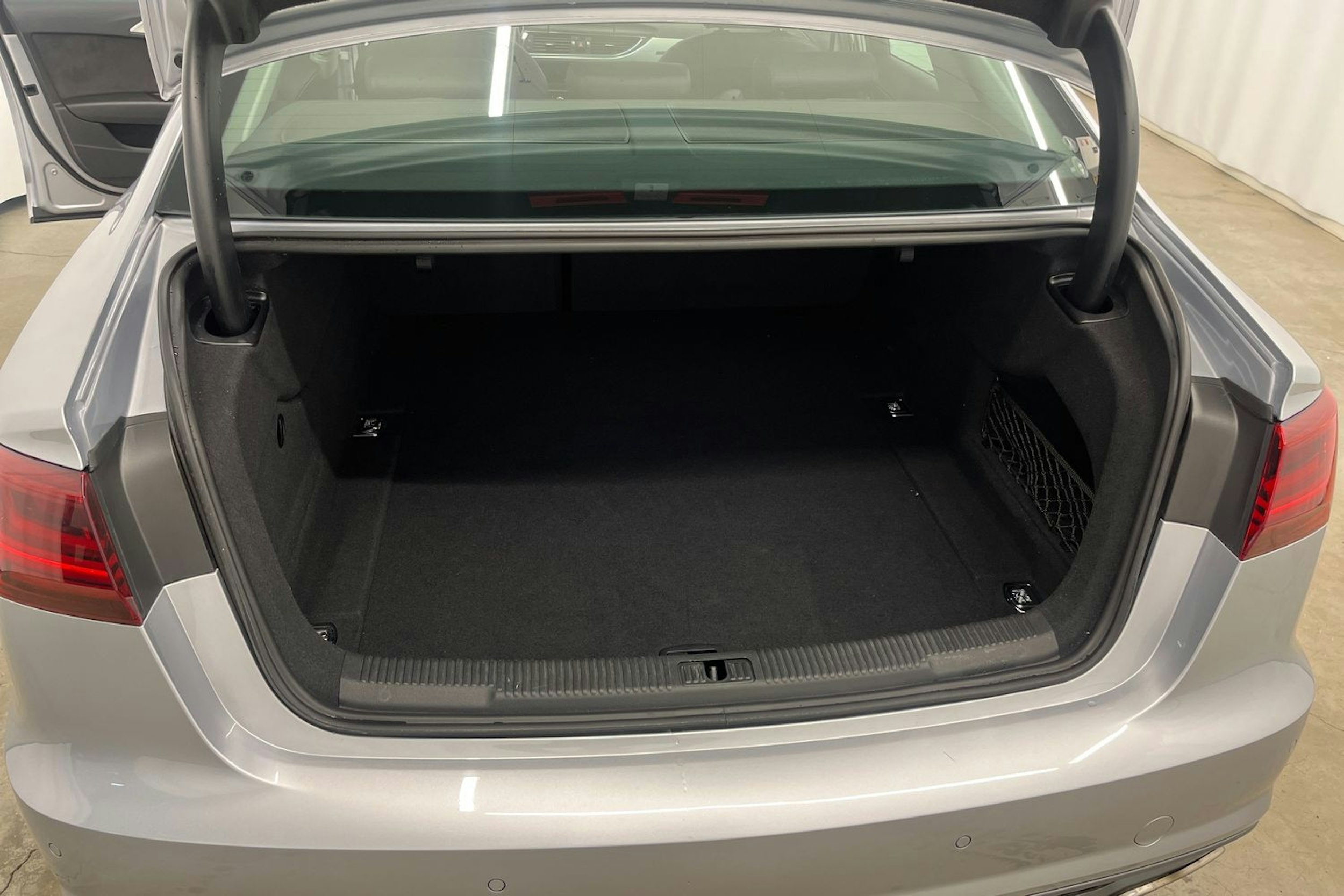 Hopea Audi A6 2018 kuva 25.