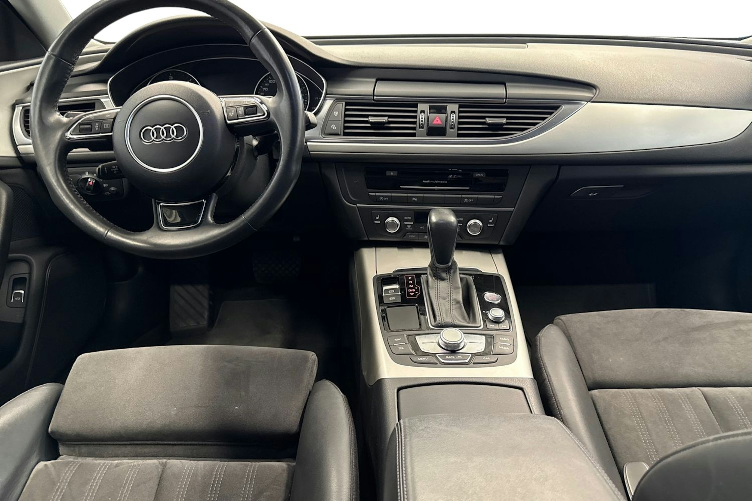 harmaa Audi A6 2018 kuva 9.