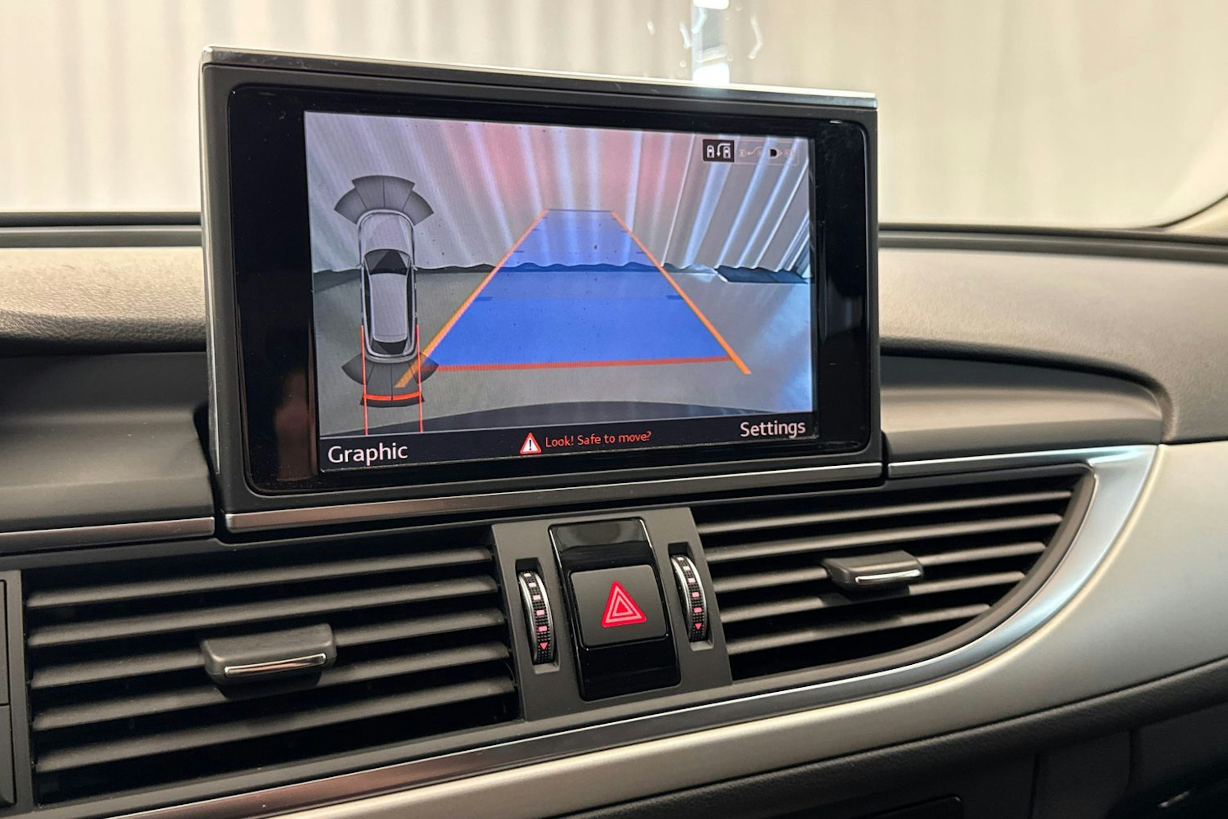 harmaa Audi A6 2018 kuva 17.