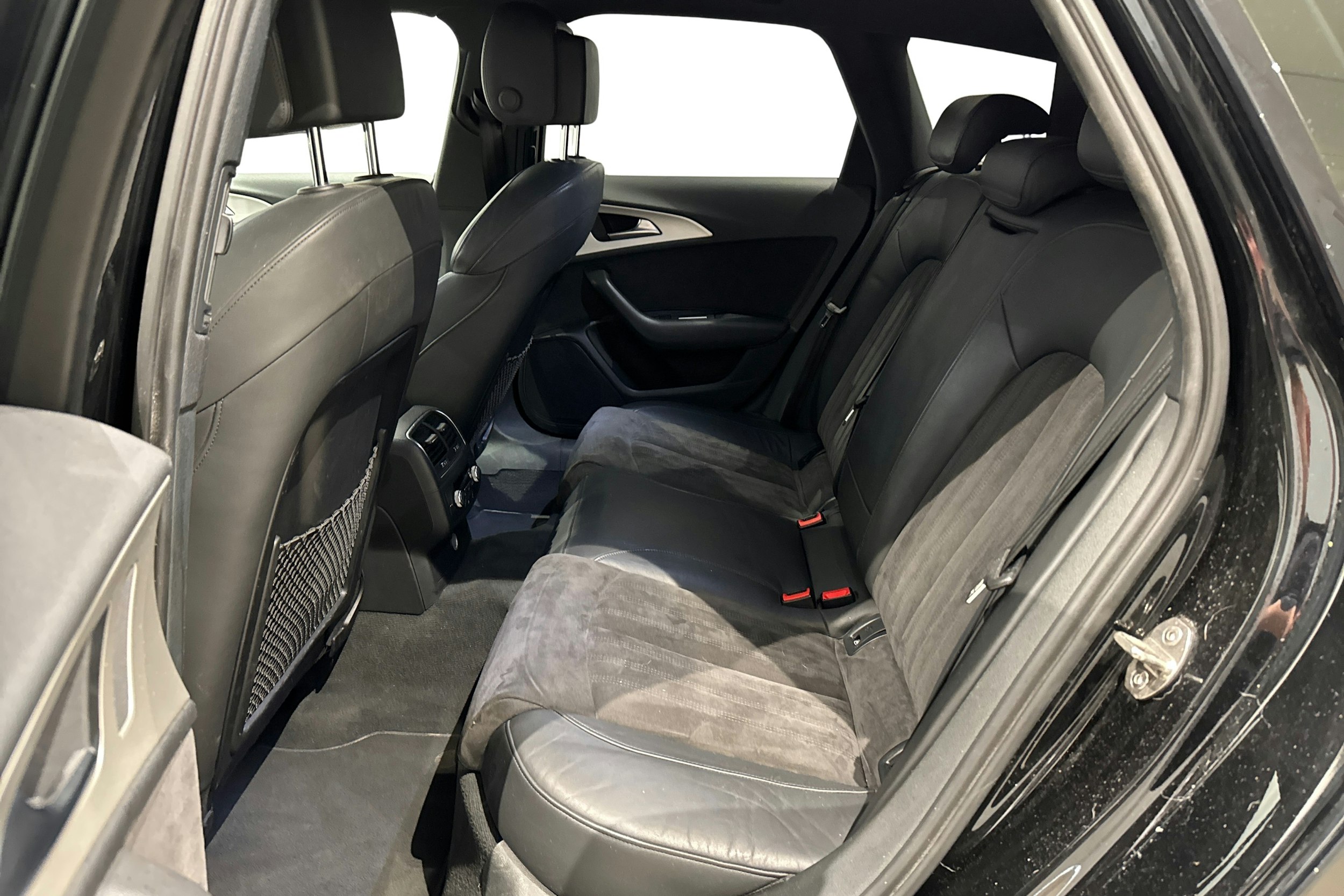 met. musta Audi A6 2018 kuva 10.