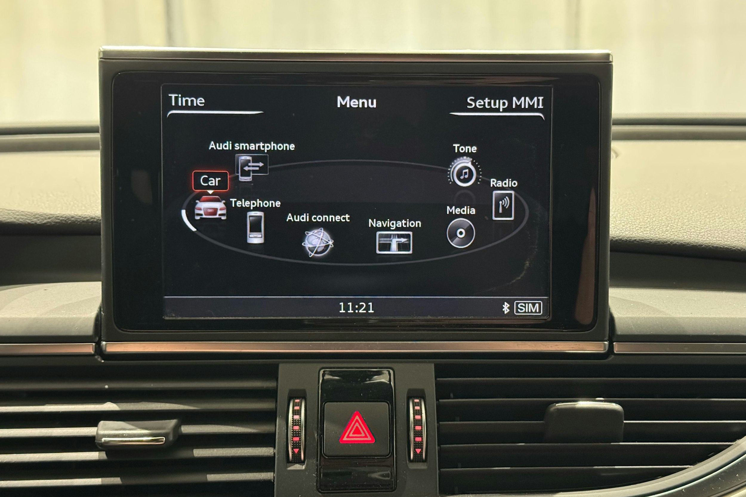 met. musta Audi A6 2018 kuva 23.