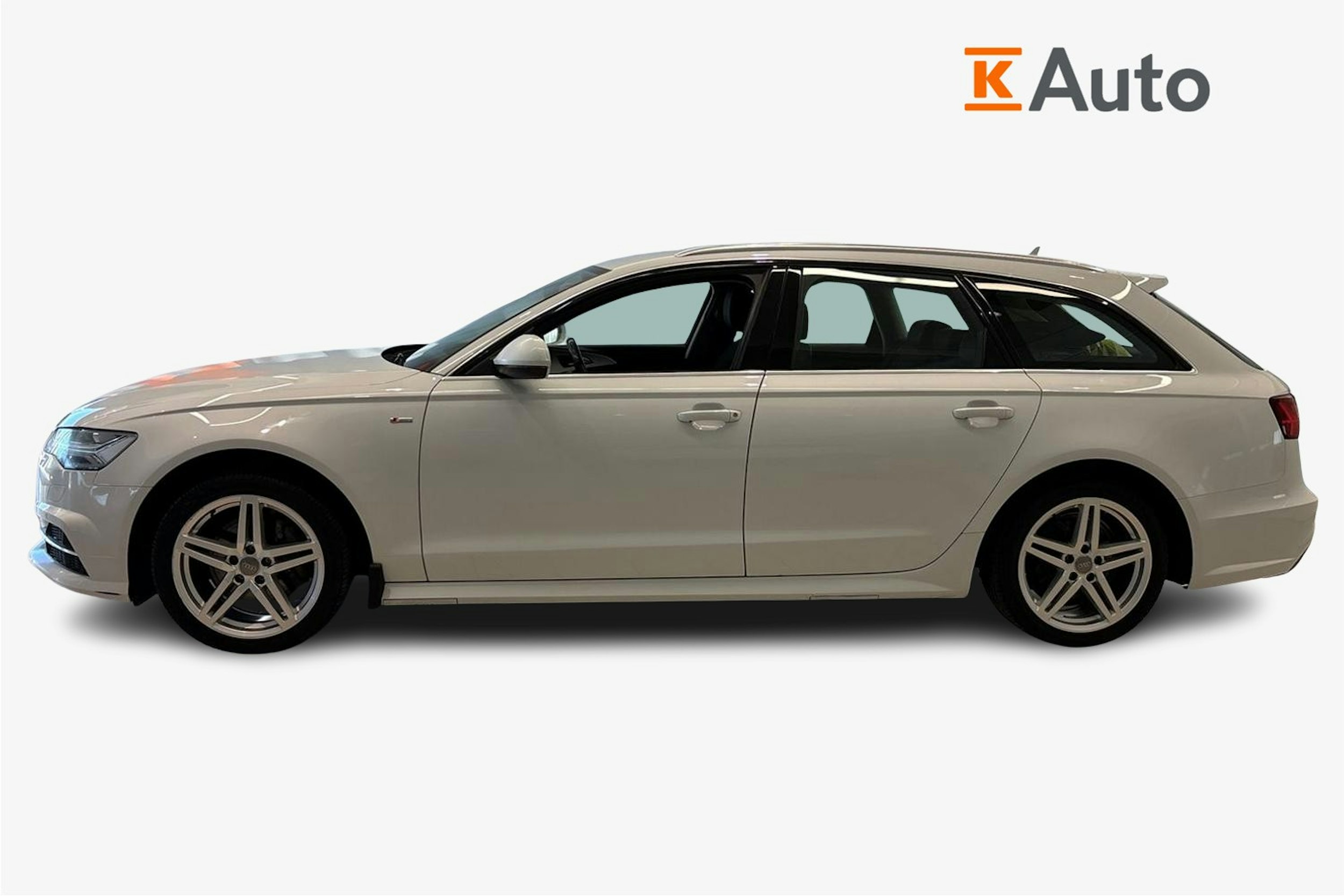 valkoinen Audi A6 2018 kuva 6.