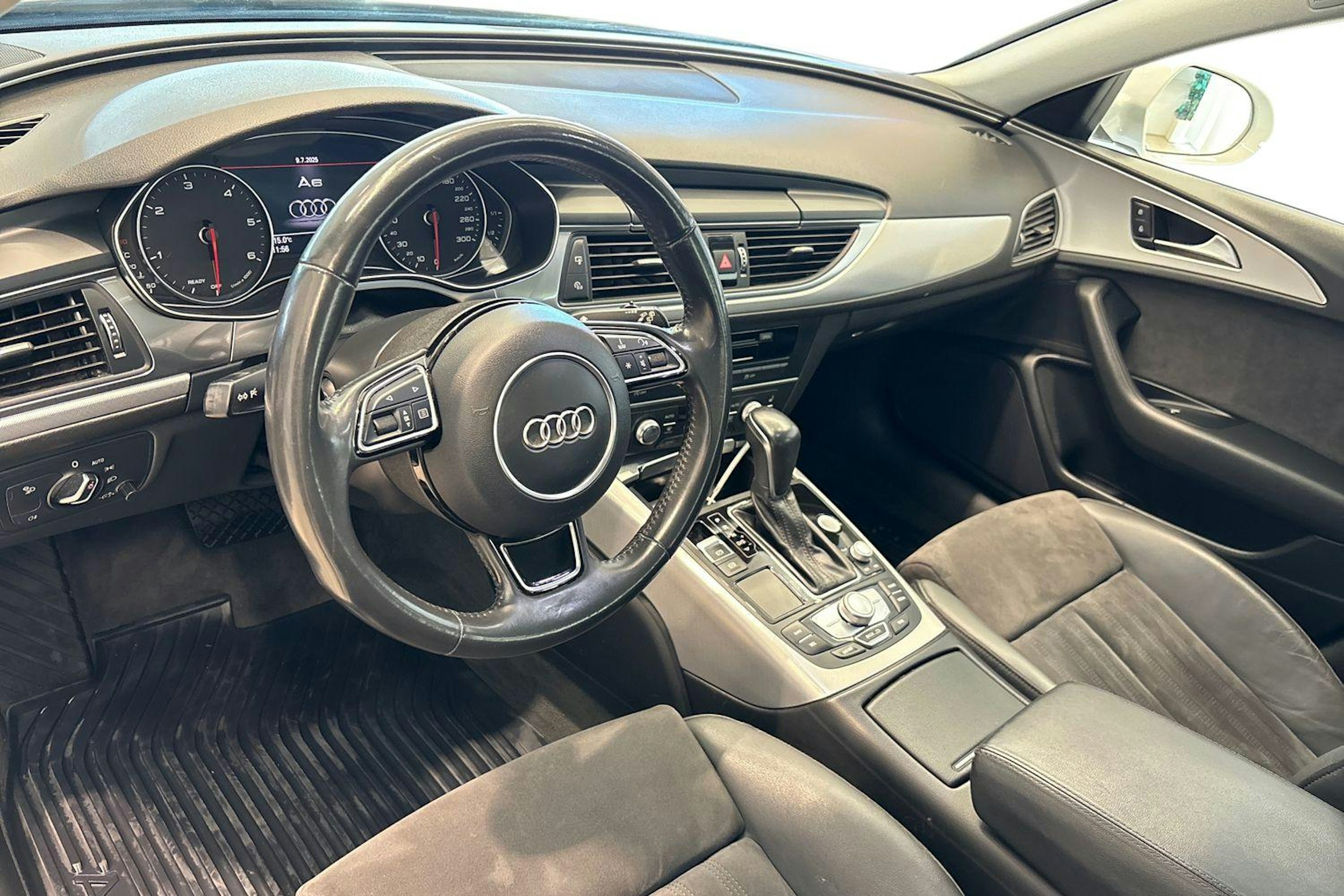valkoinen Audi A6 2018 kuva 7.