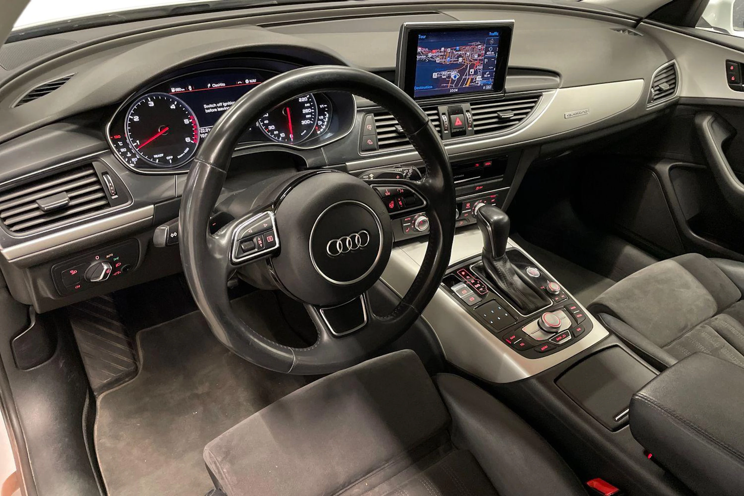 Valkoinen Audi A6 2018 kuva 6.