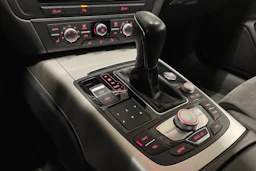 Valkoinen Audi A6 2018 kuva 18.