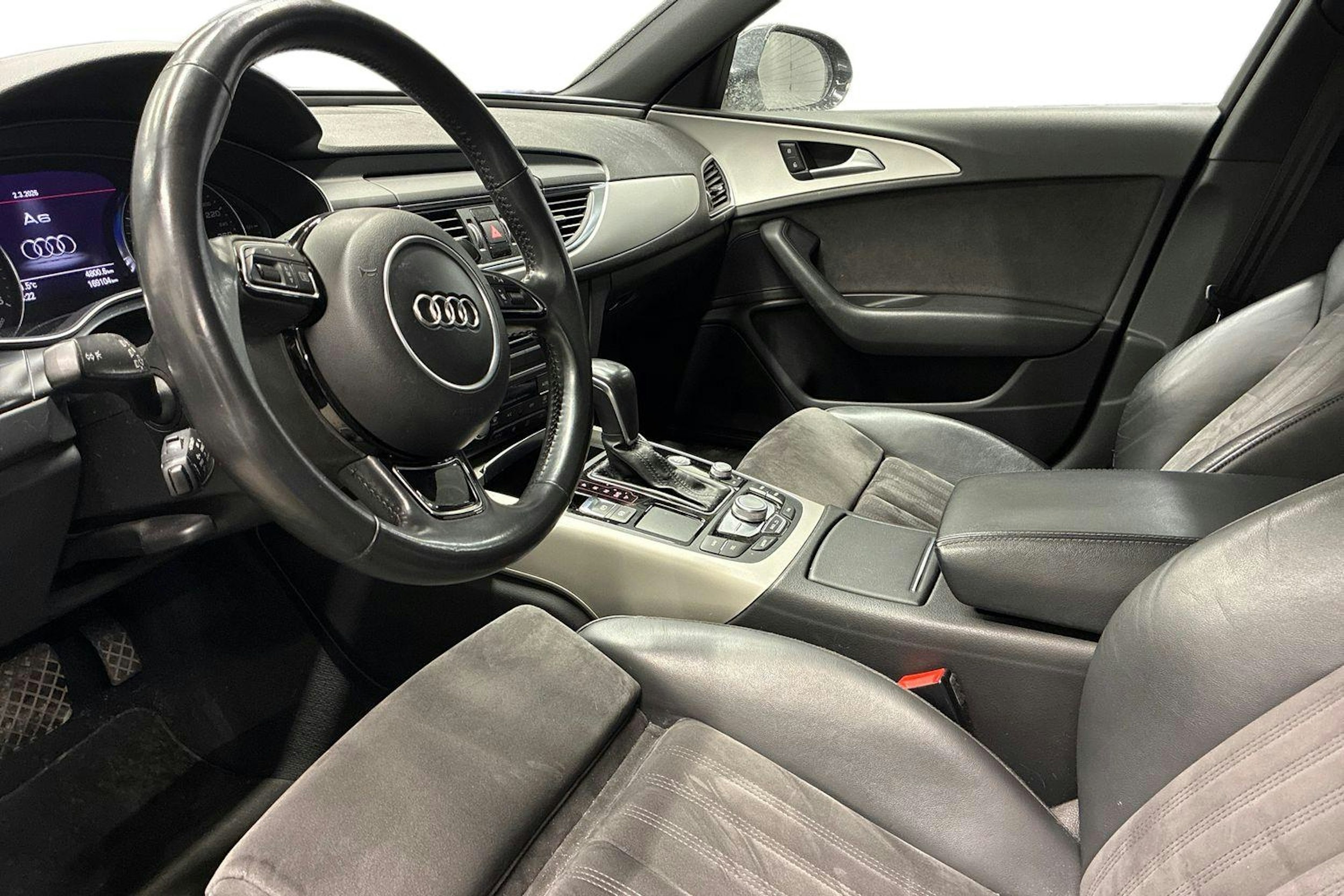 harmaa Audi A6 2018 kuva 3.