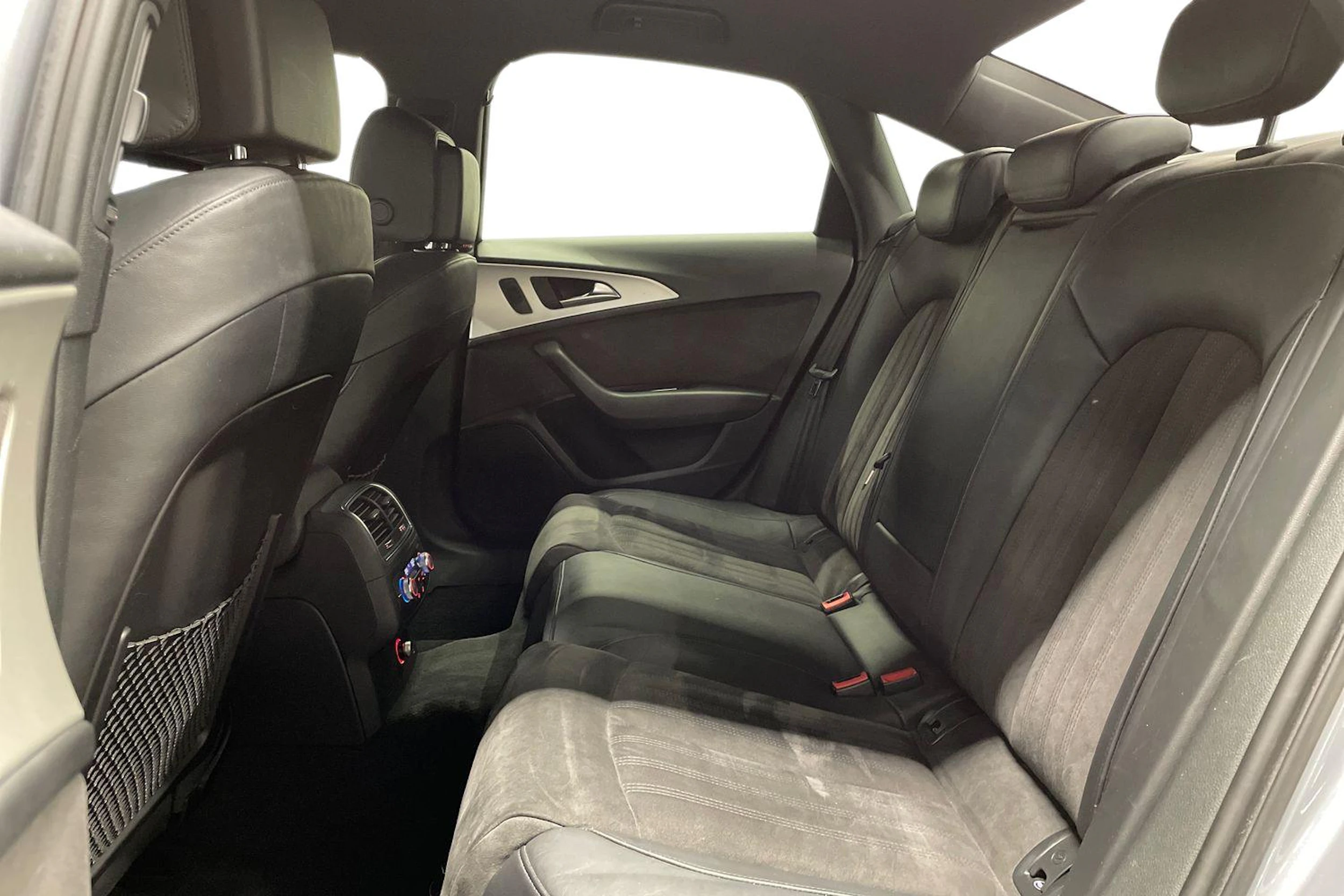 harmaa Audi A6 2018 kuva 10.