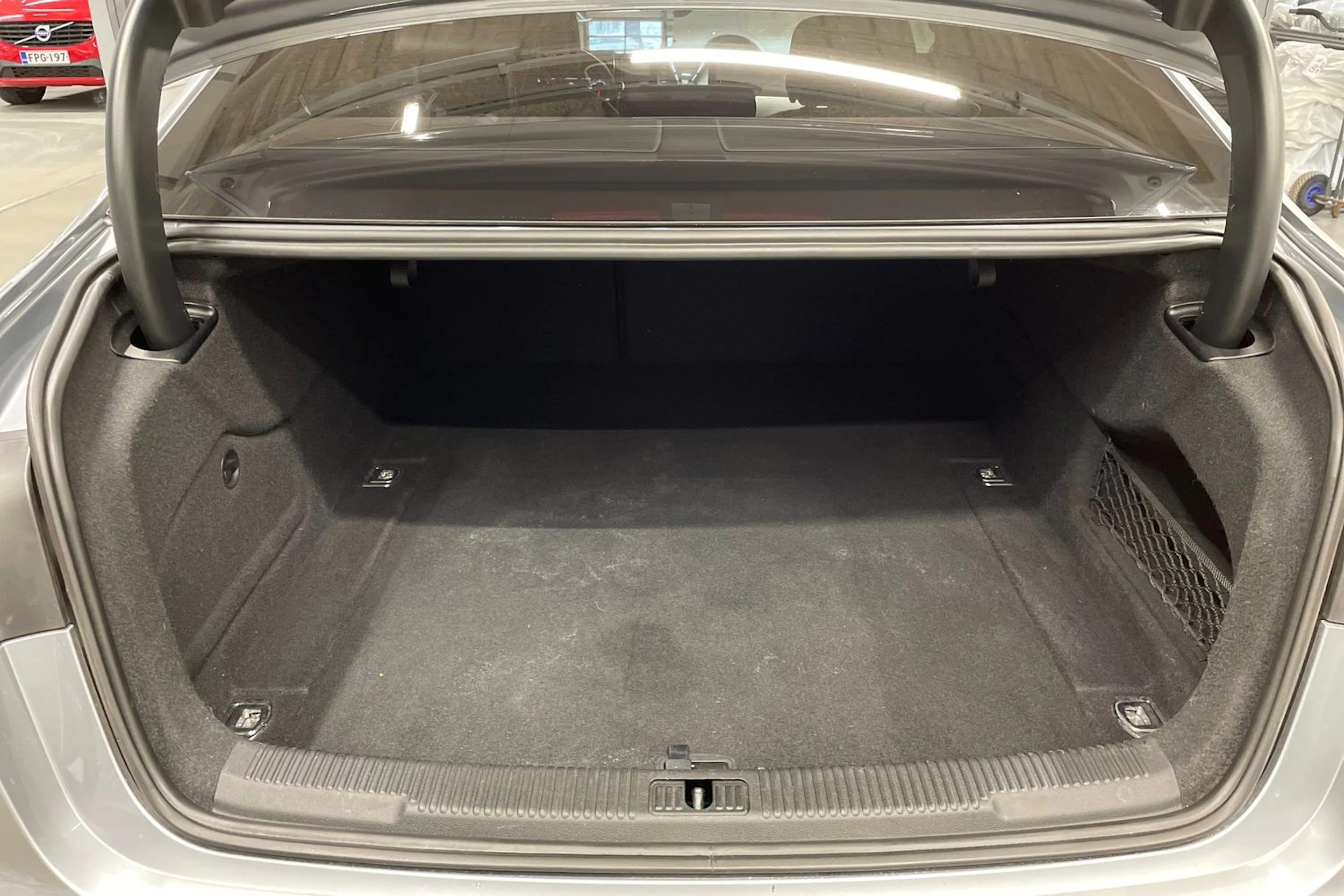 harmaa Audi A6 2018 kuva 15.