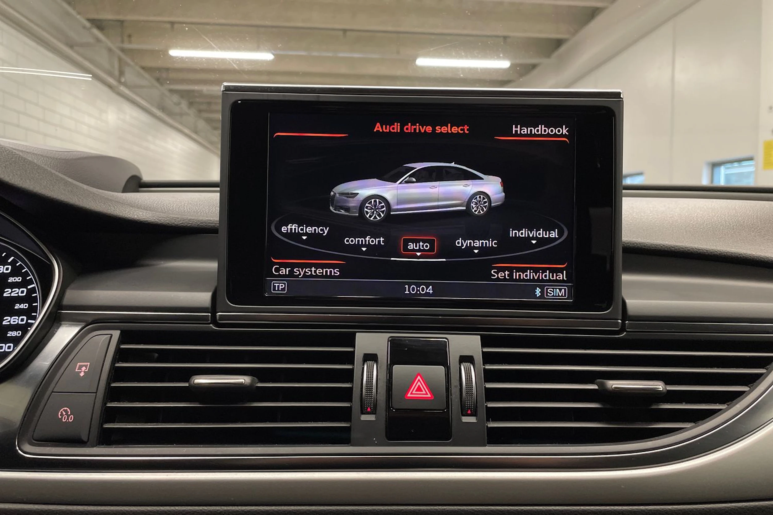 harmaa Audi A6 2018 kuva 19.