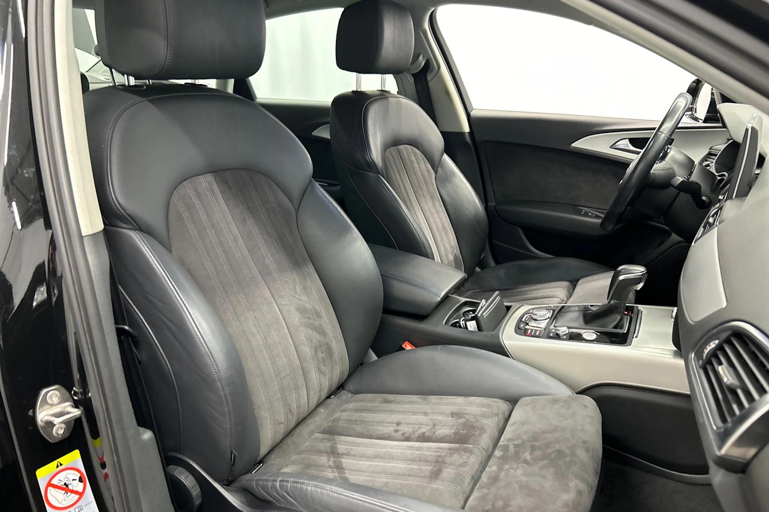 musta Audi A6 2018 kuva 11.