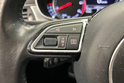 musta Audi A6 2018 kuva 17.