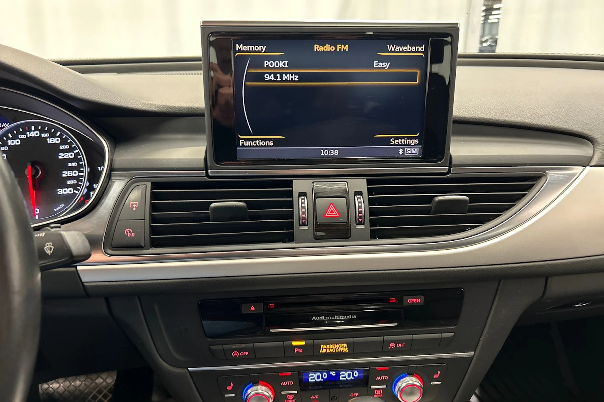 musta Audi A6 2018 kuva 19.