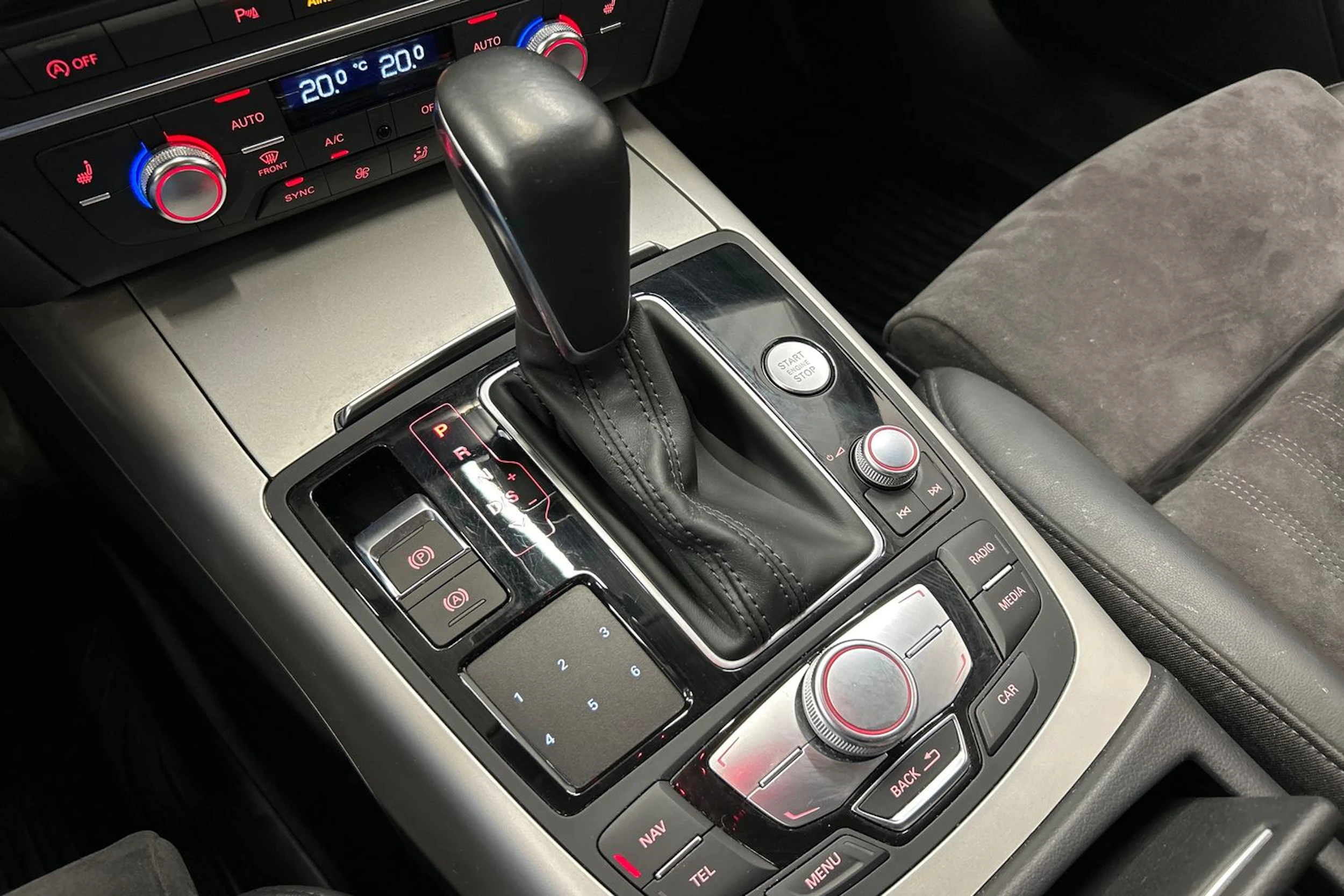 musta Audi A6 2018 kuva 23.