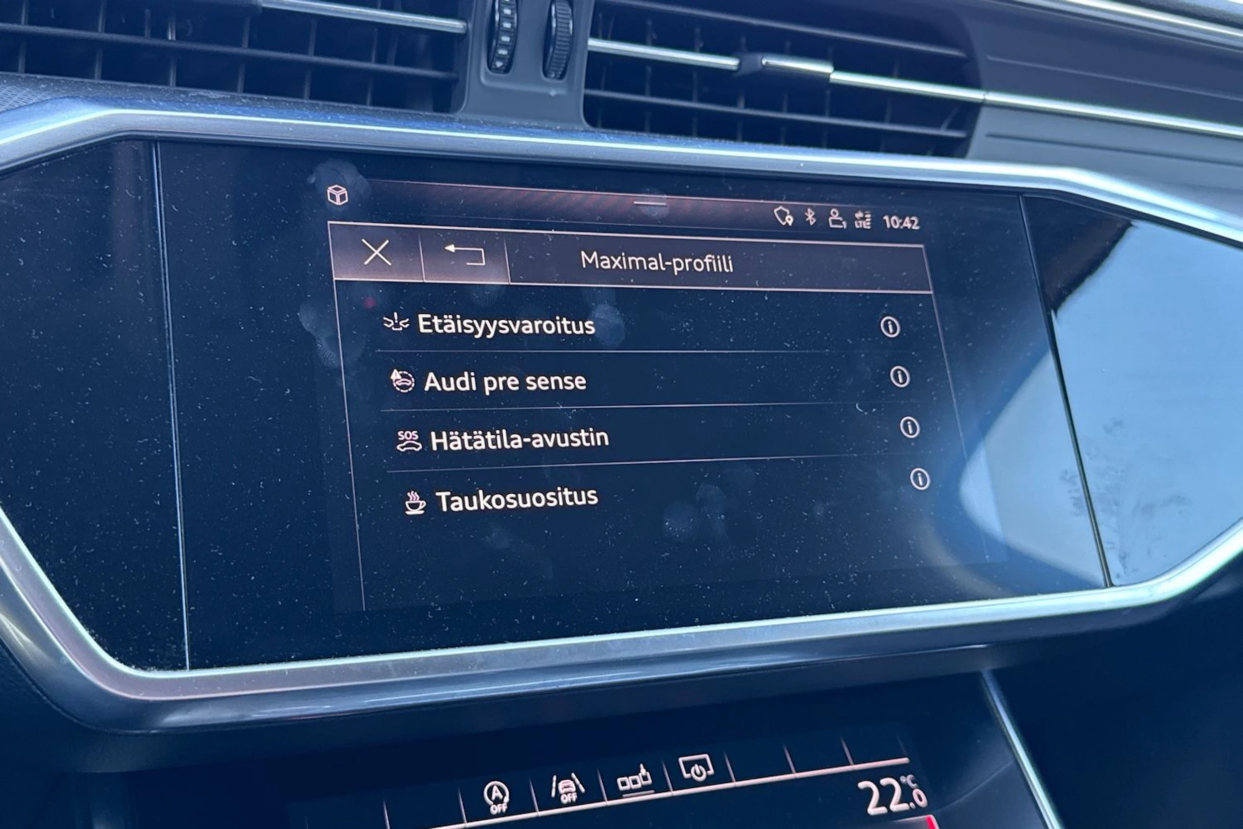 musta Audi A6 2019 kuva 7.