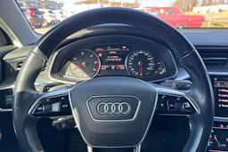 musta Audi A6 2019 kuva 9.