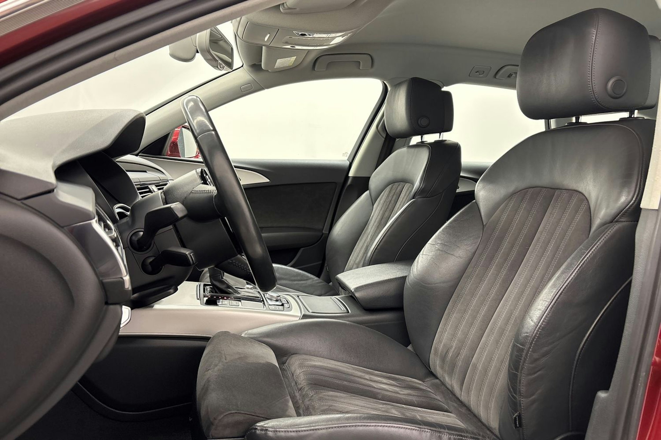 punainen Audi A6 2018 kuva 14.