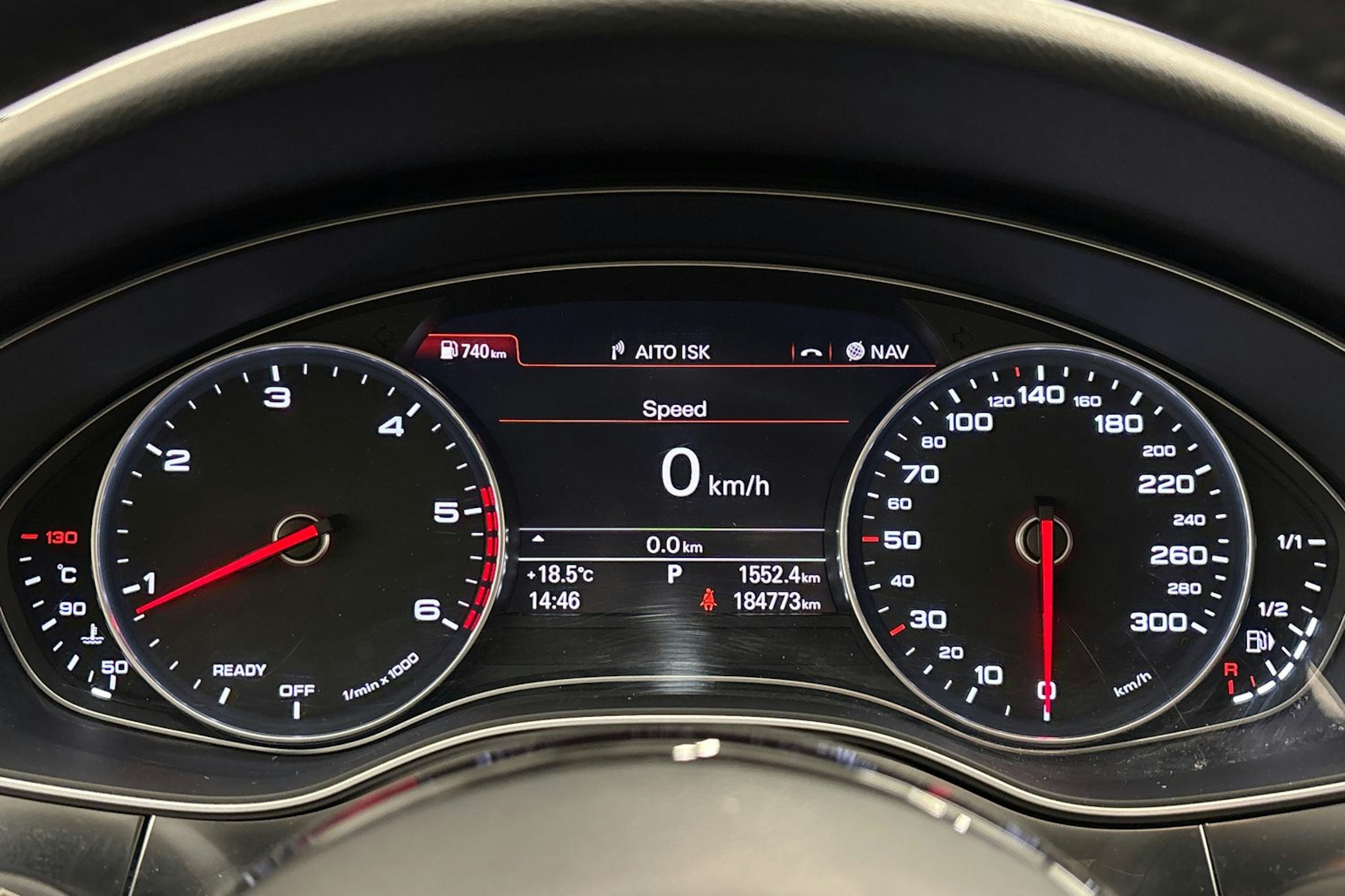 punainen Audi A6 2018 kuva 19.