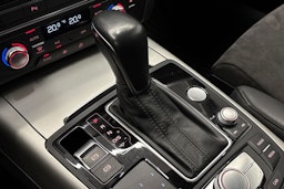 punainen Audi A6 2018 kuva 26.