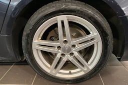 Sininen Audi A6 2018 kuva 13.