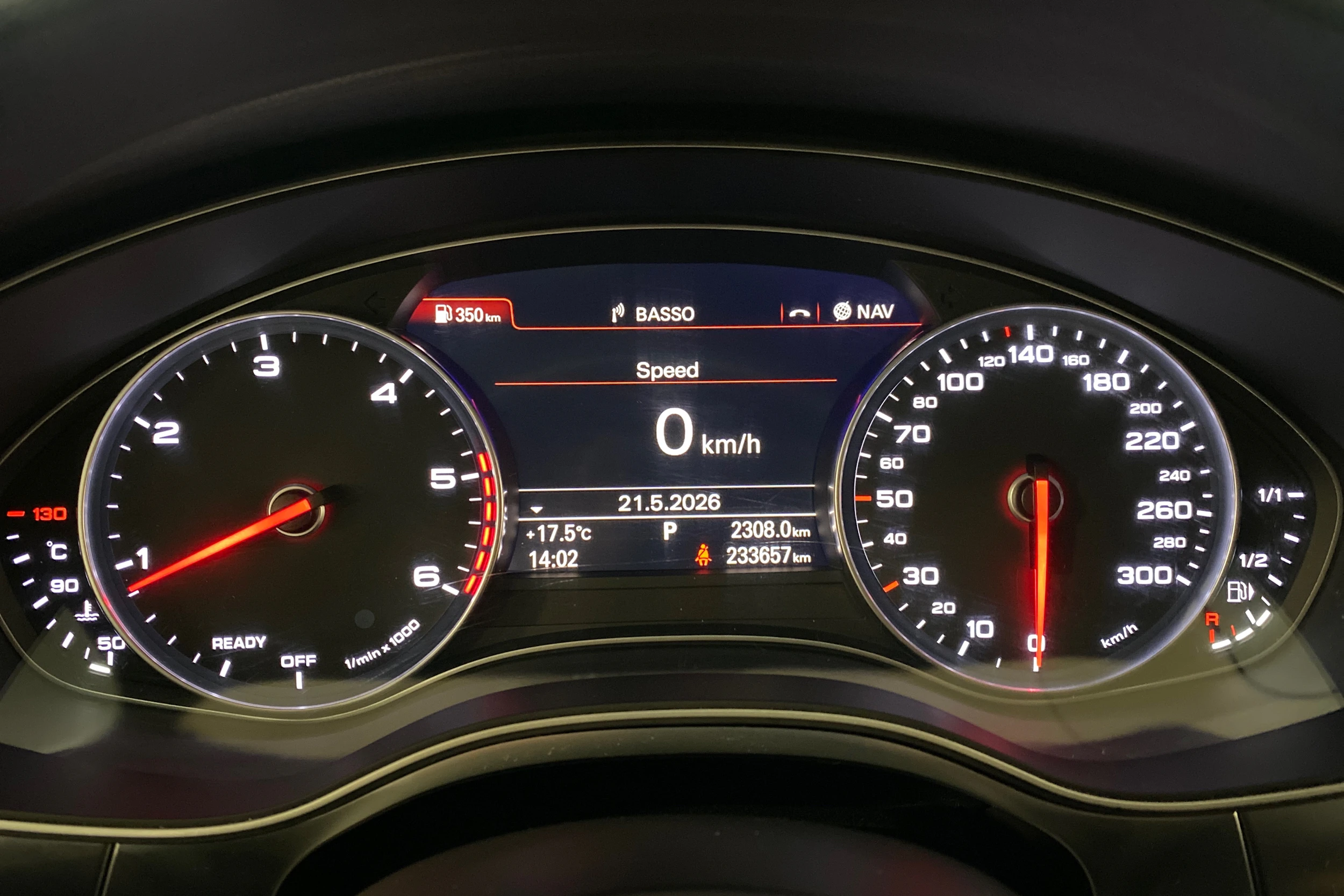 Sininen Audi A6 2018 kuva 15.